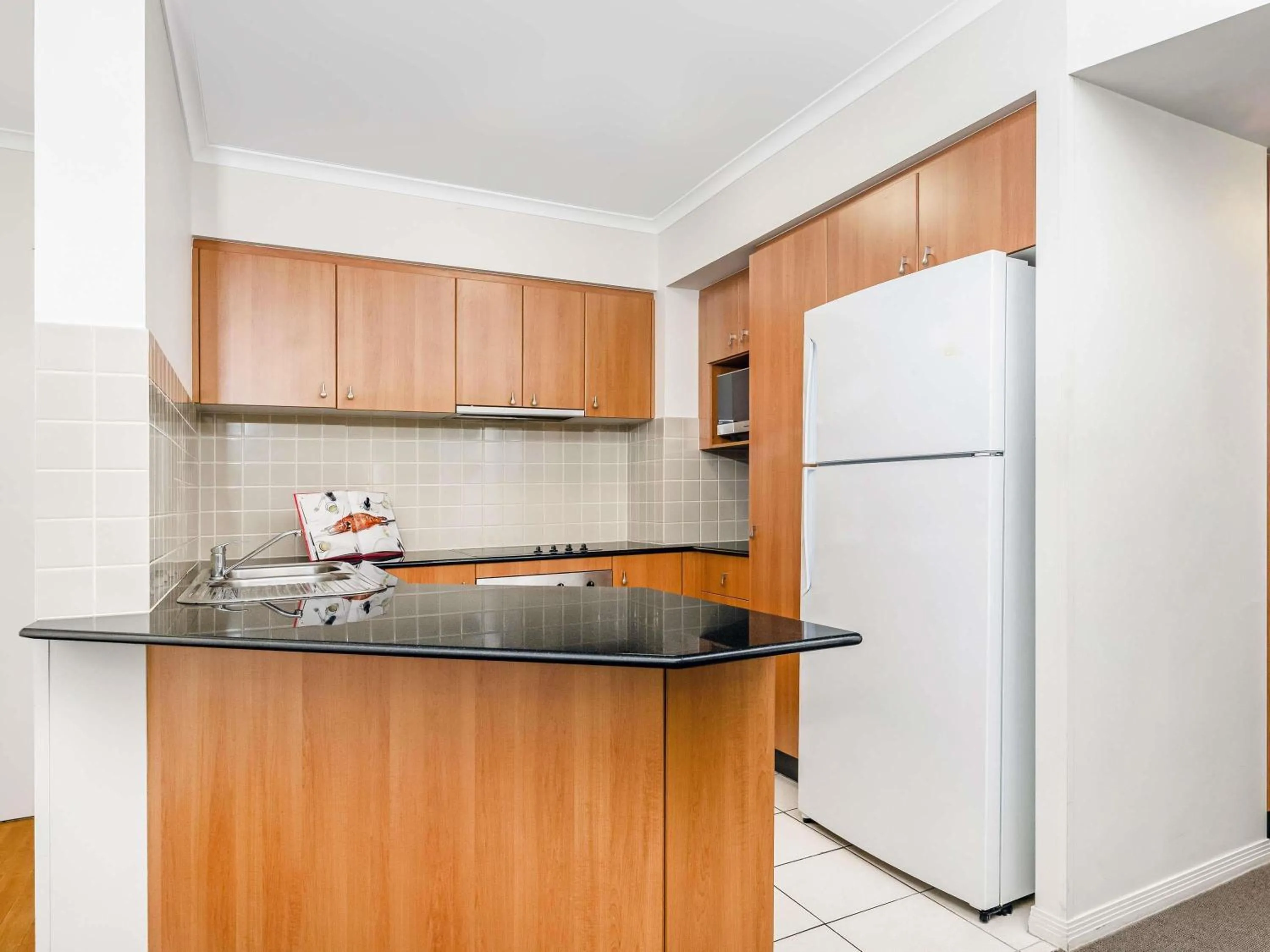 Bedroom in Mantra Coolangatta Beach