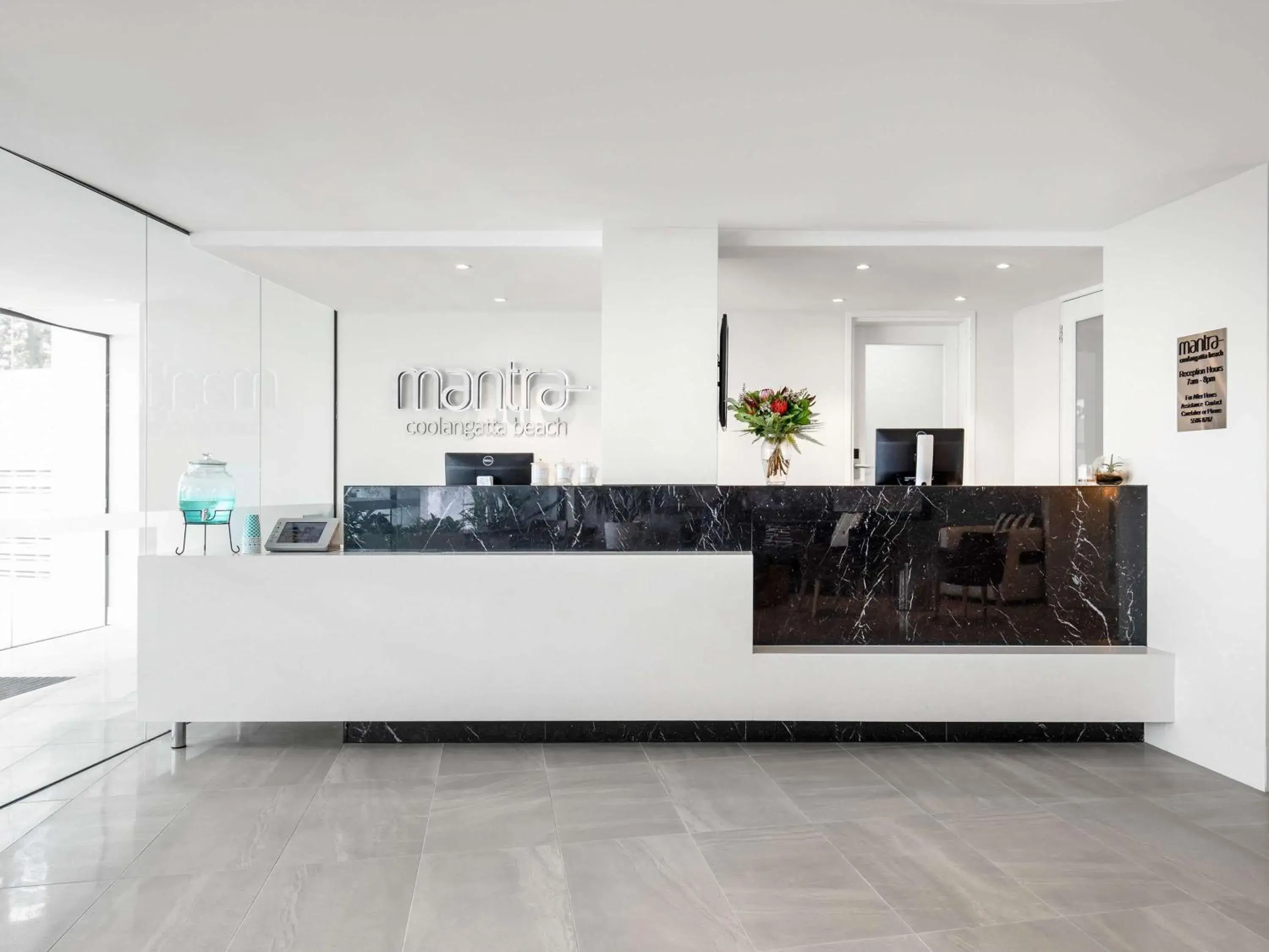 Property building in Mantra Coolangatta Beach Property building in Mantra Coolangatta Beach