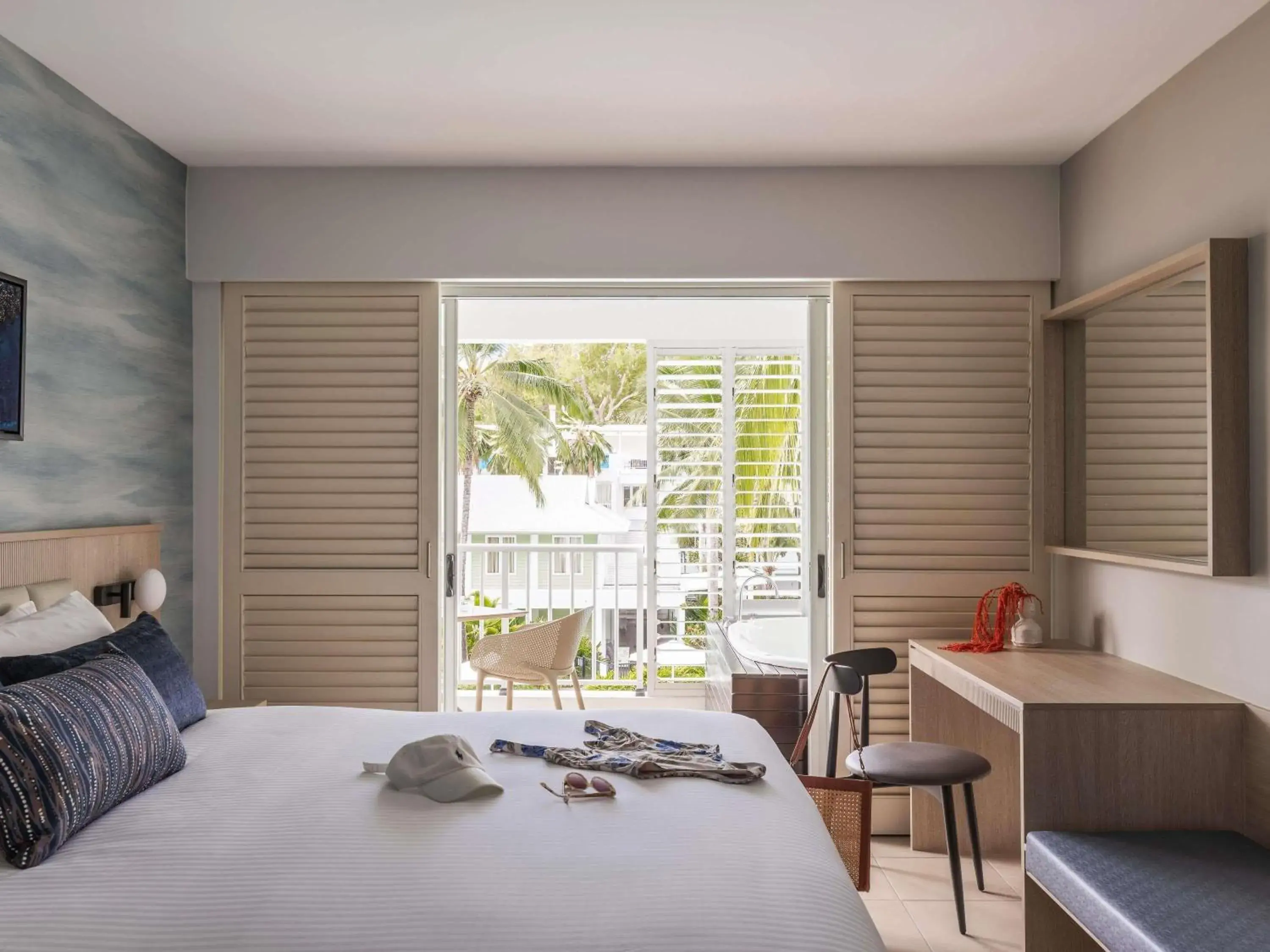 Bedroom, Bed in Peppers Beach Club & Spa Bedroom, Bed in Peppers Beach Club & Spa