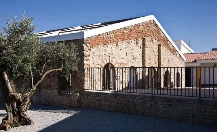 Facade/entrance, Property Building in Hotel Quinta Dos Bastos