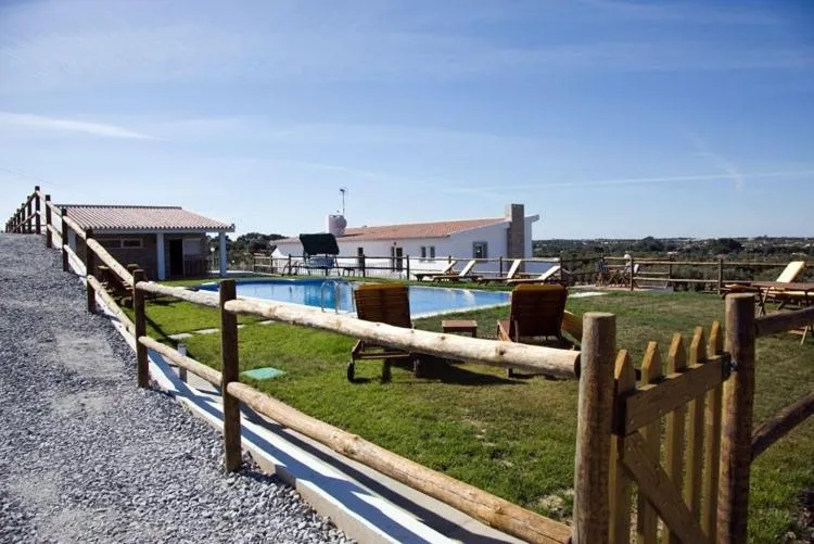 Swimming pool, Pool View in Hotel Quinta Dos Bastos