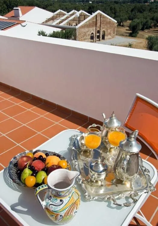 Food and drinks in Hotel Quinta Dos Bastos