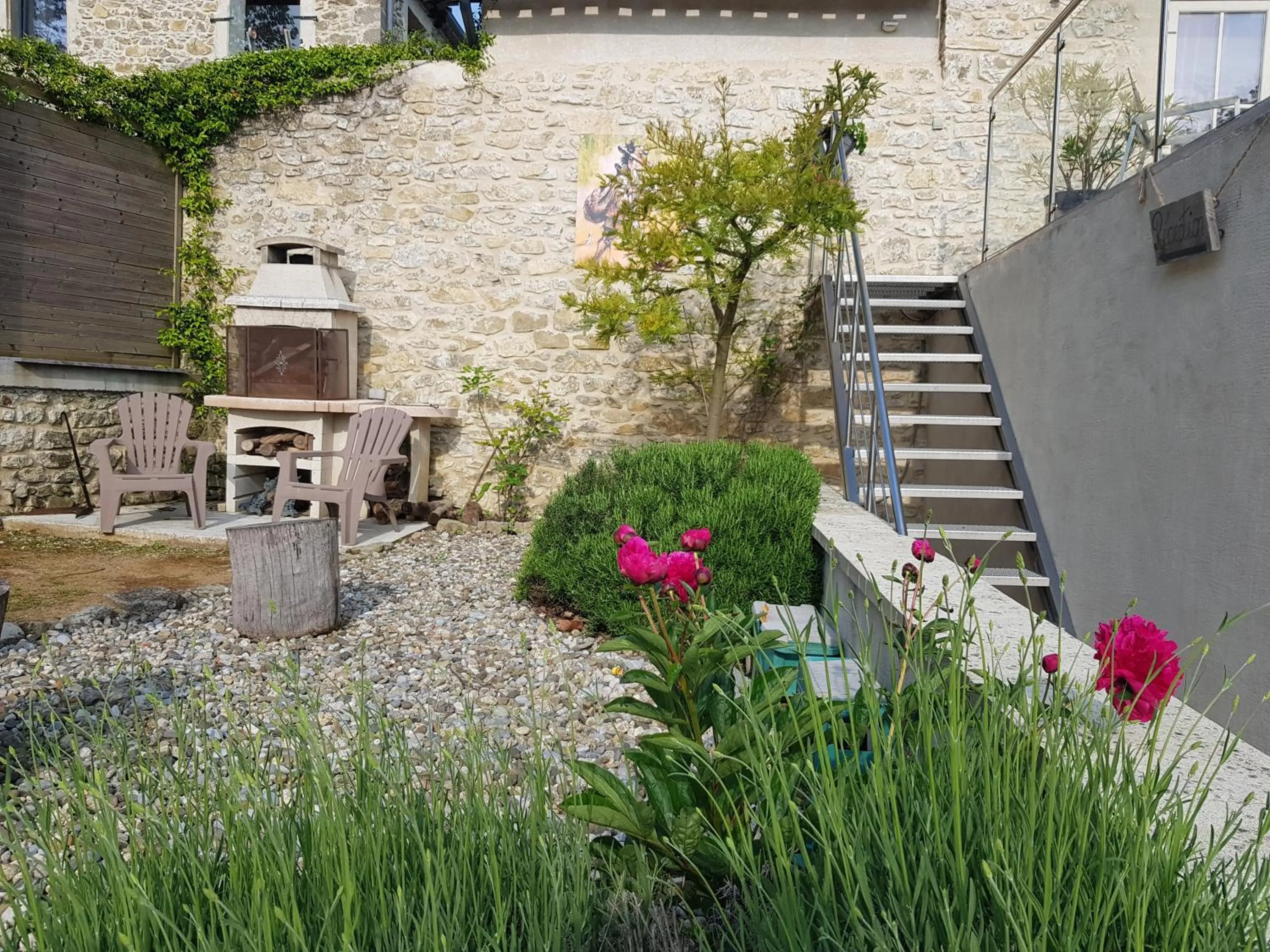 Property building in Le Clos des Troubadours