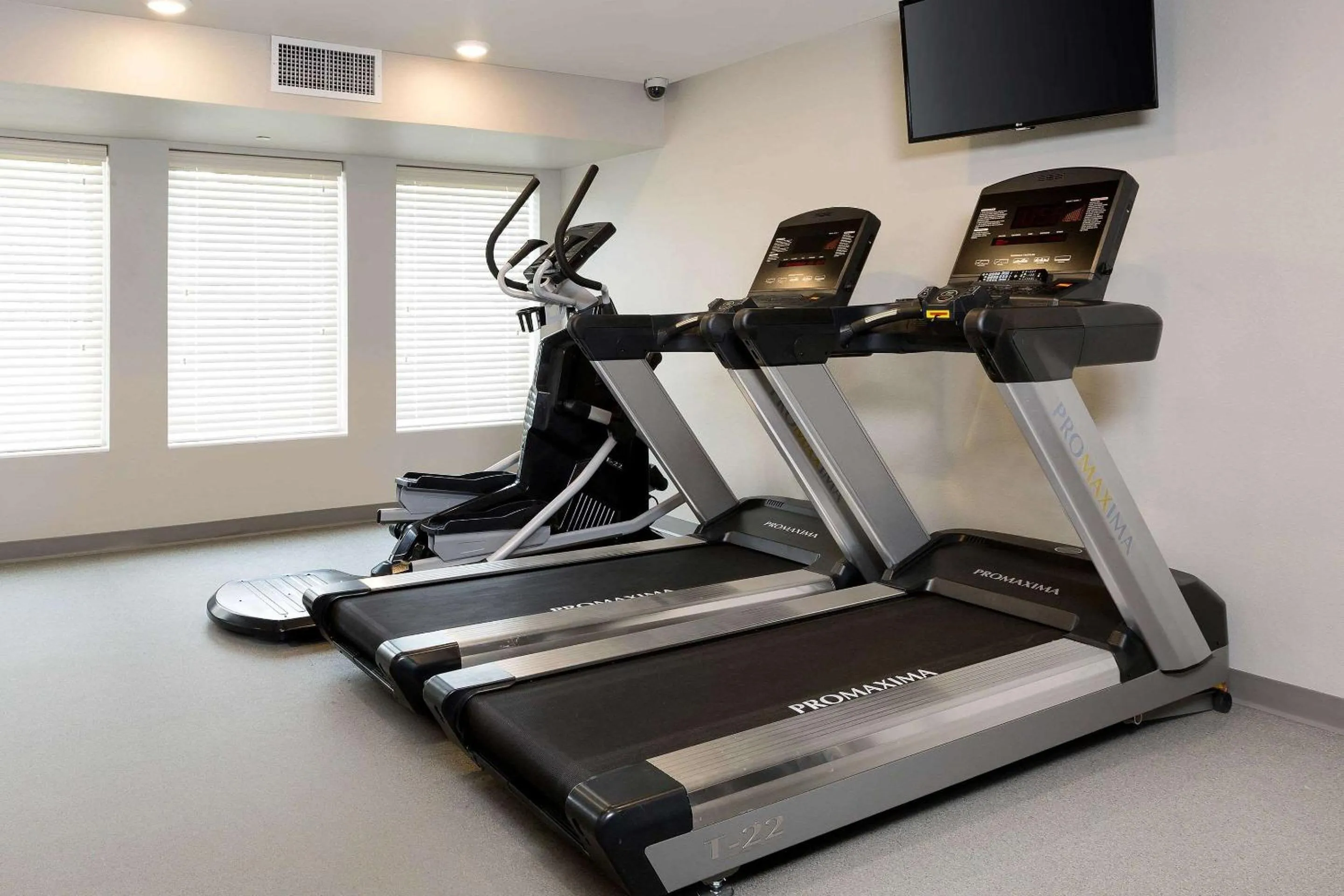 Fitness centre/facilities in Woodspring Suites Houston IAH Airport