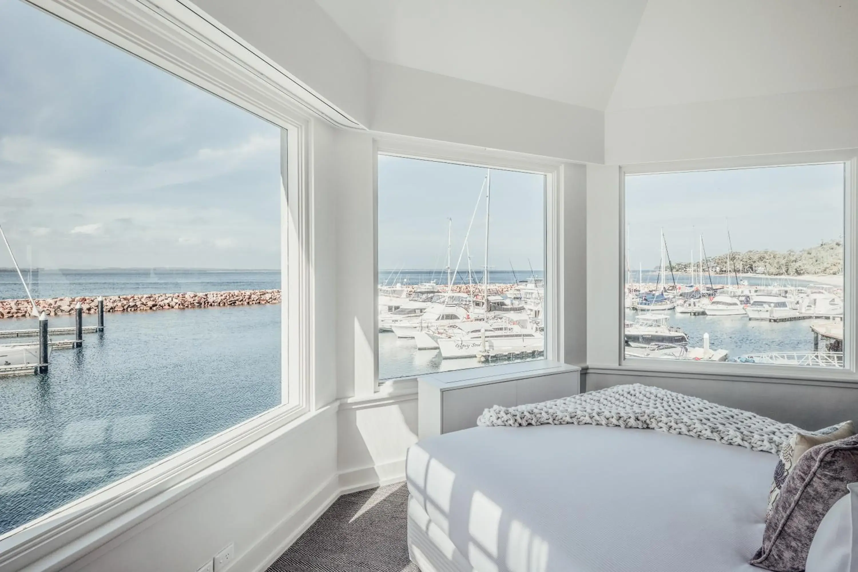 View (from property/room), Bed in Anchorage Port Stephens View (from property/room), Bed in Anchorage Port Stephens