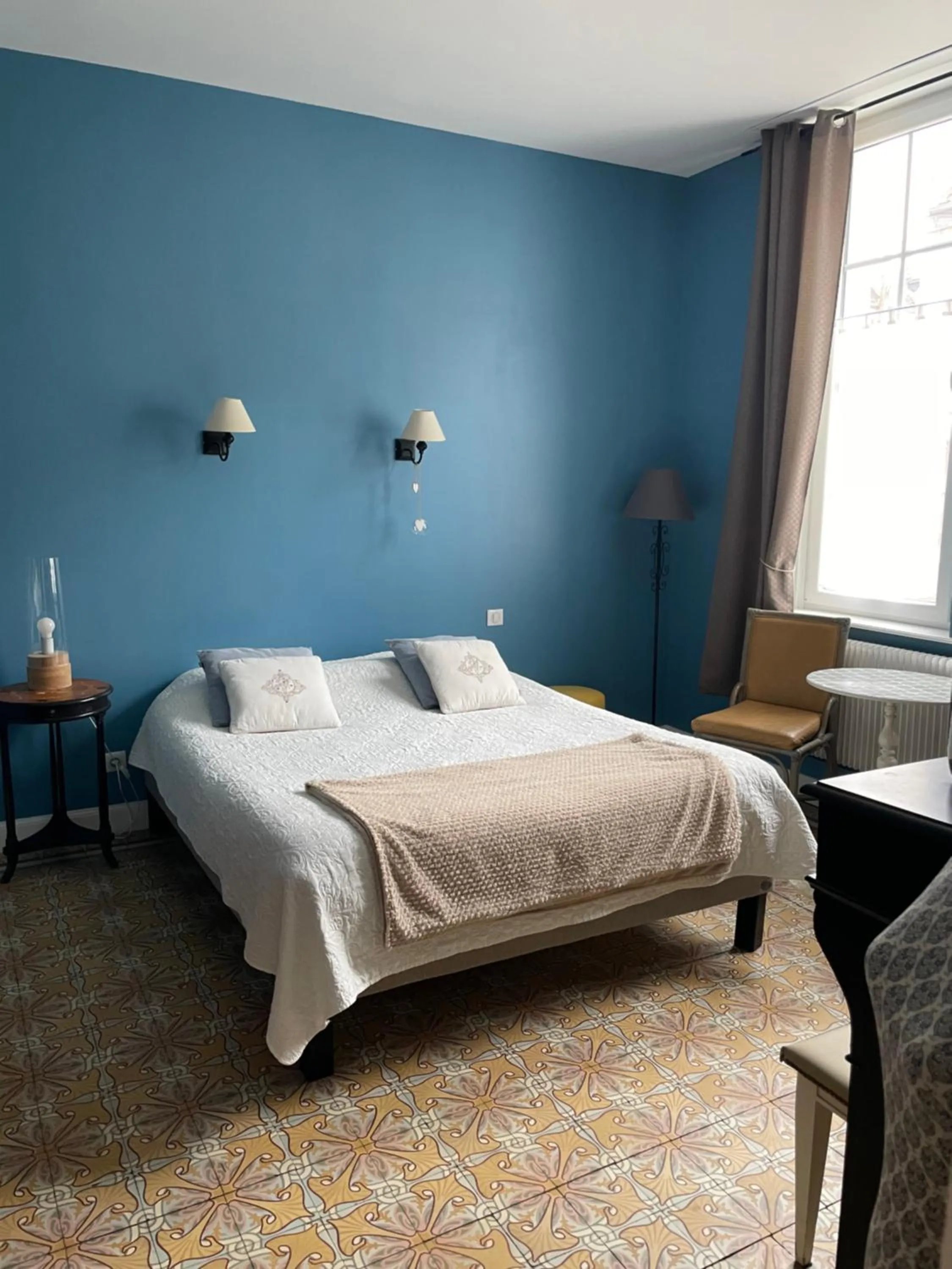 Bed in Au Bois Dormant