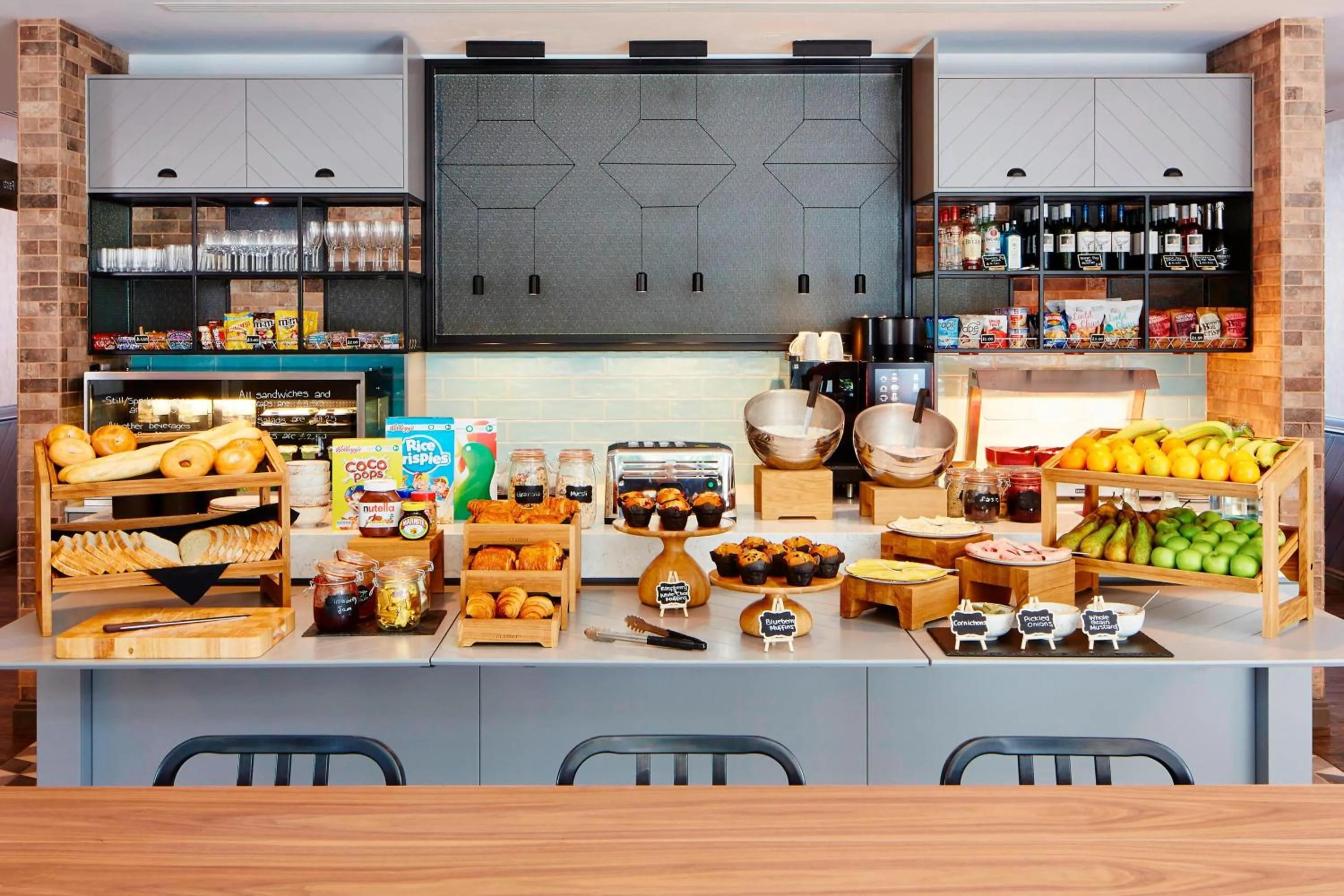 Breakfast in Residence Inn by Marriott London Bridge