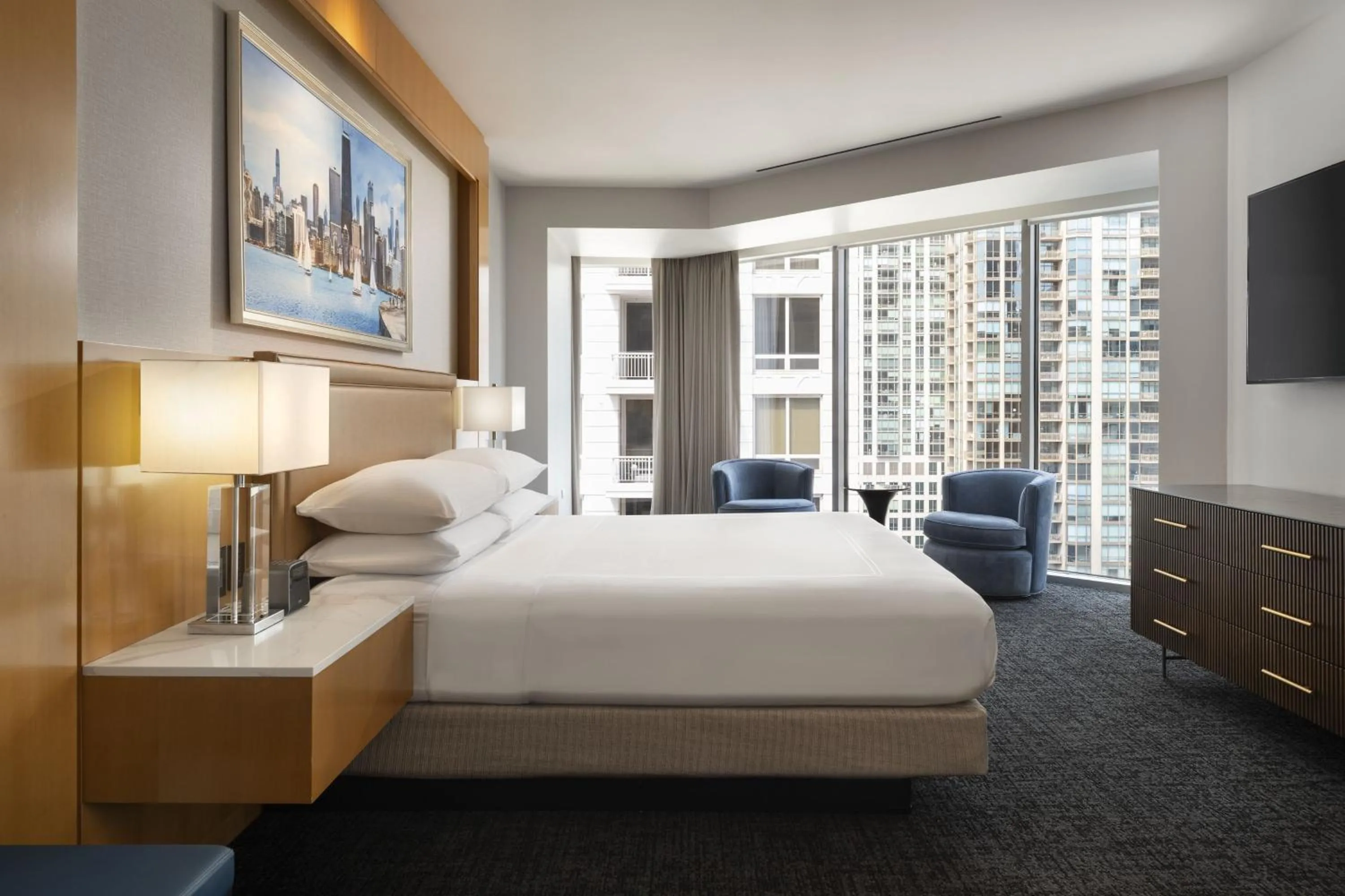 Photo of the whole room, Bed in Conrad Chicago