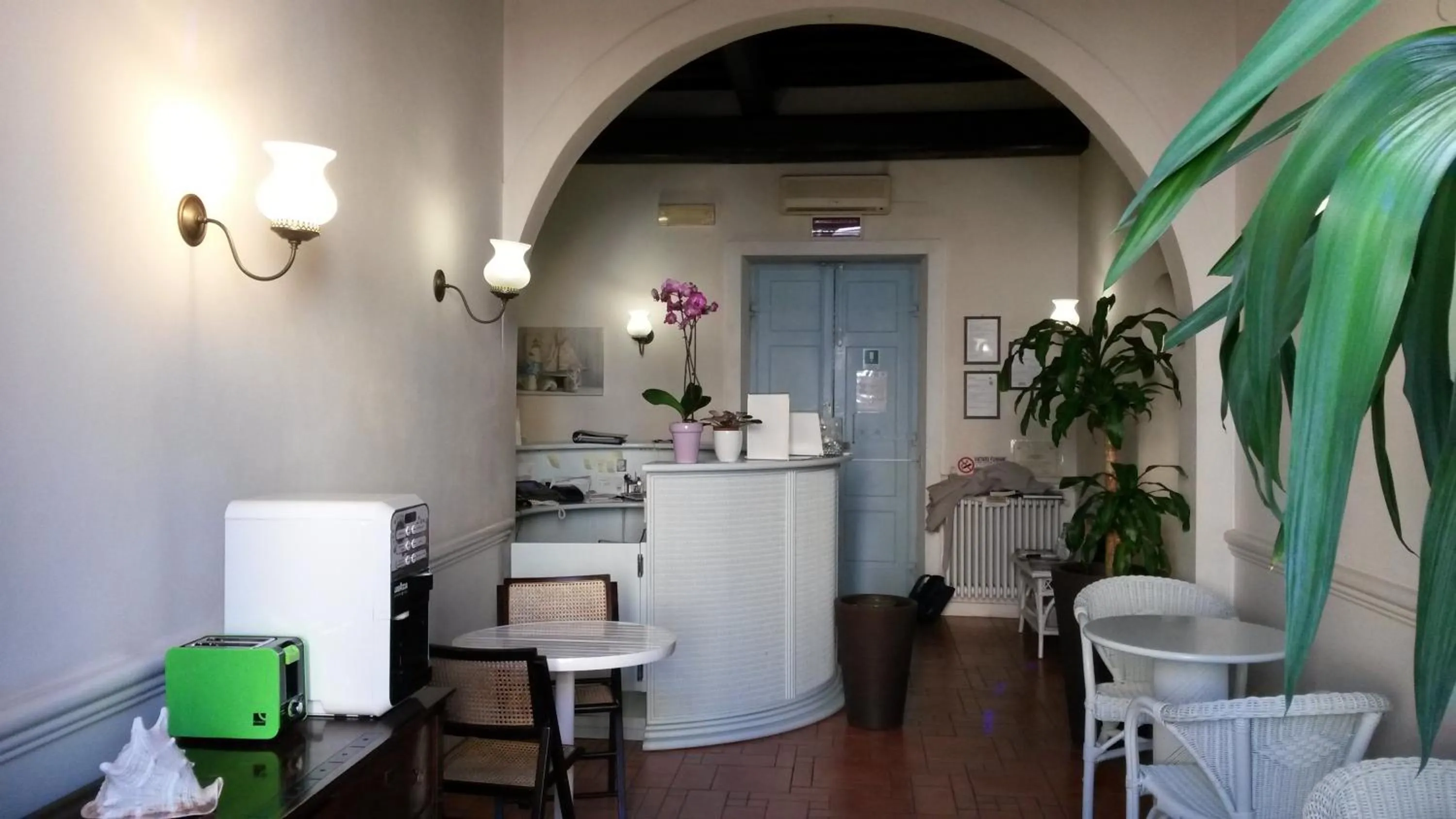 People, Kitchen/Kitchenette in Hotel Andreina