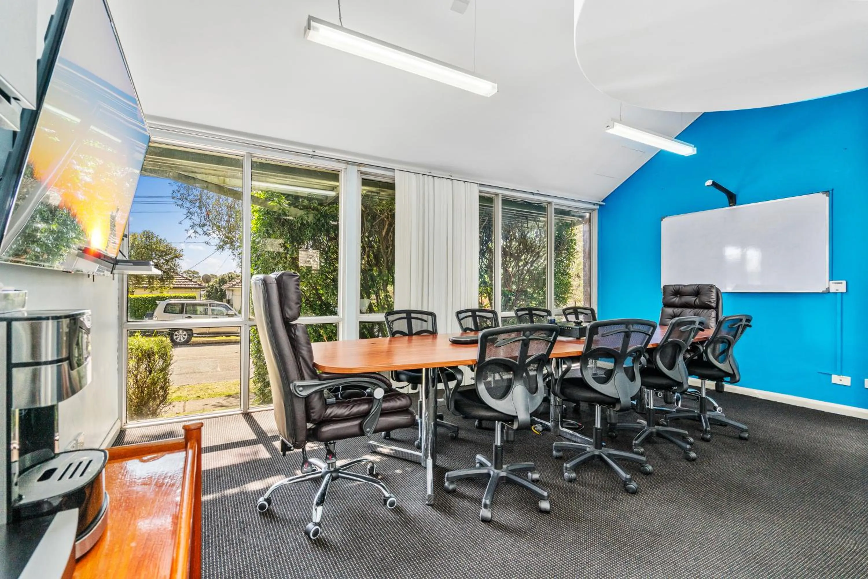Business facilities in APX Parramatta