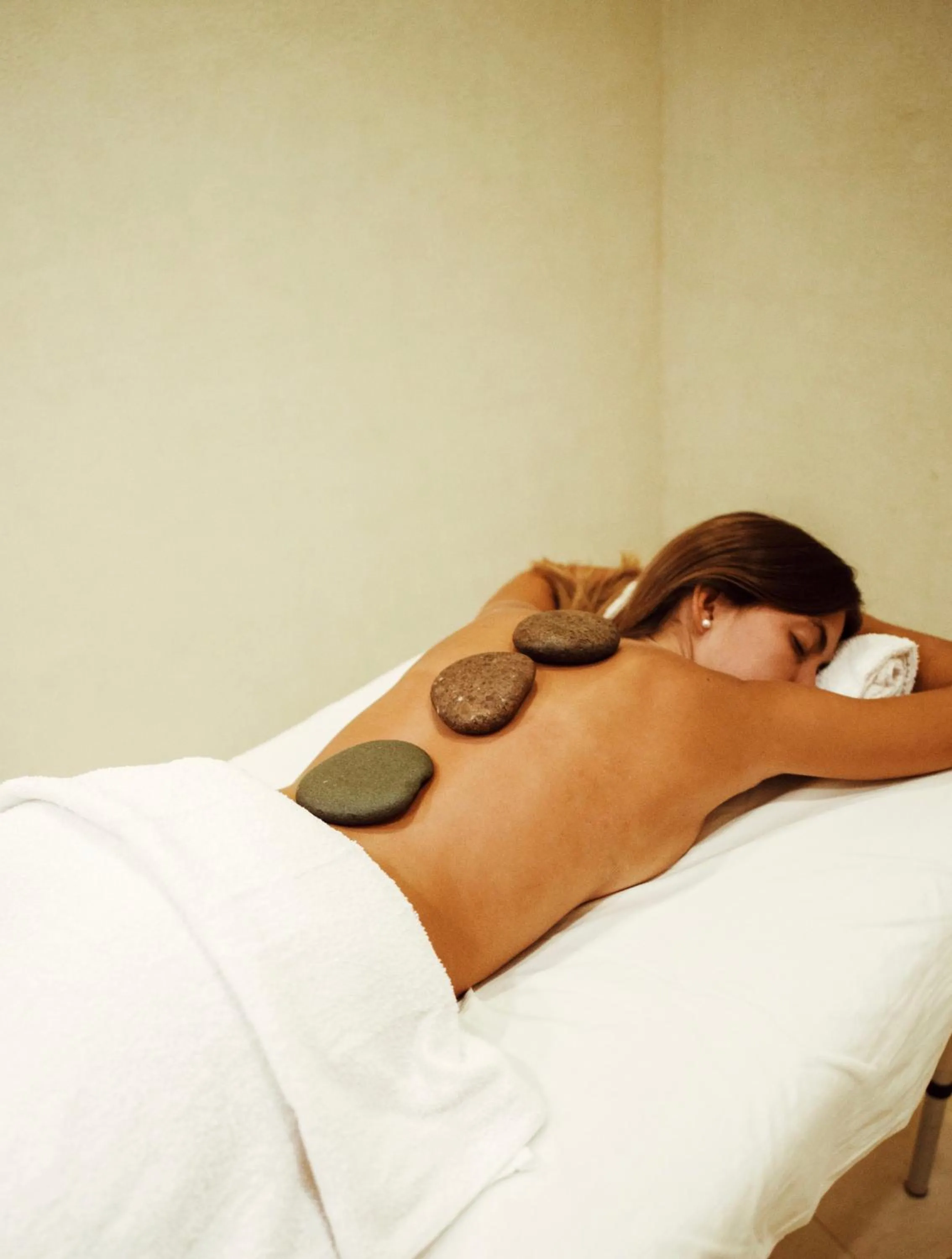 Massage in Suite House Carilo