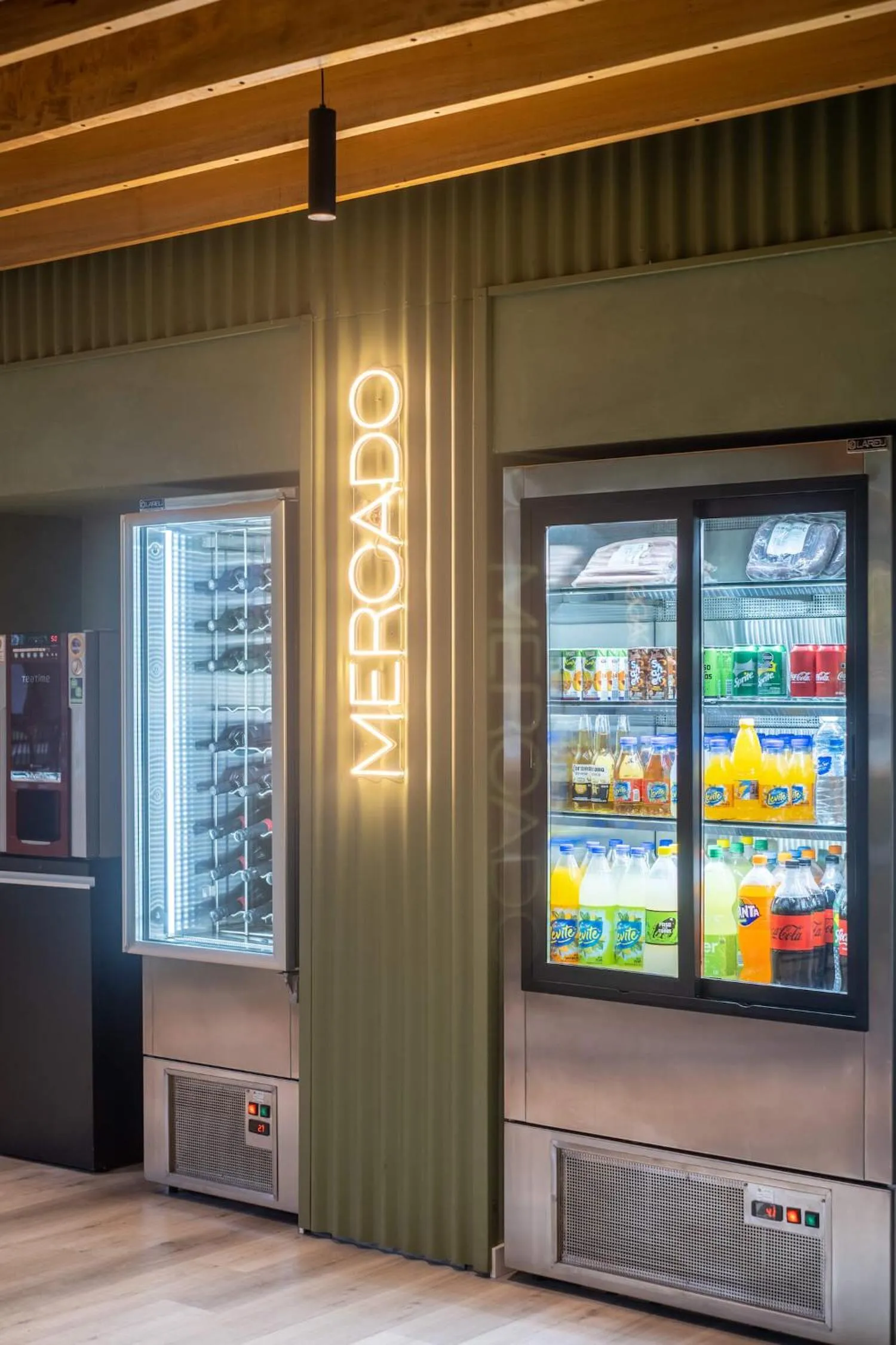vending machine in Suite House Carilo