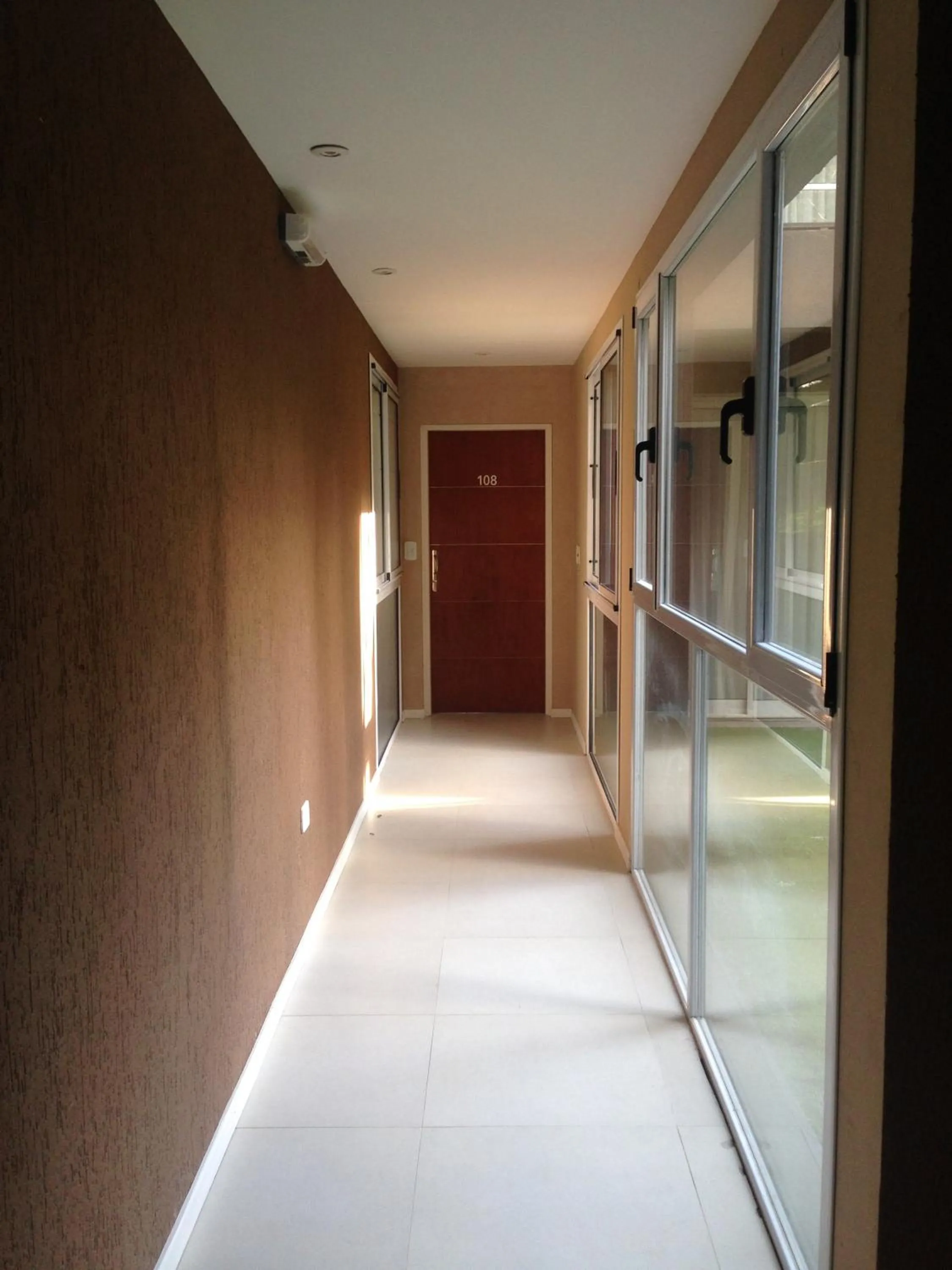 Area and facilities in Suite House Carilo