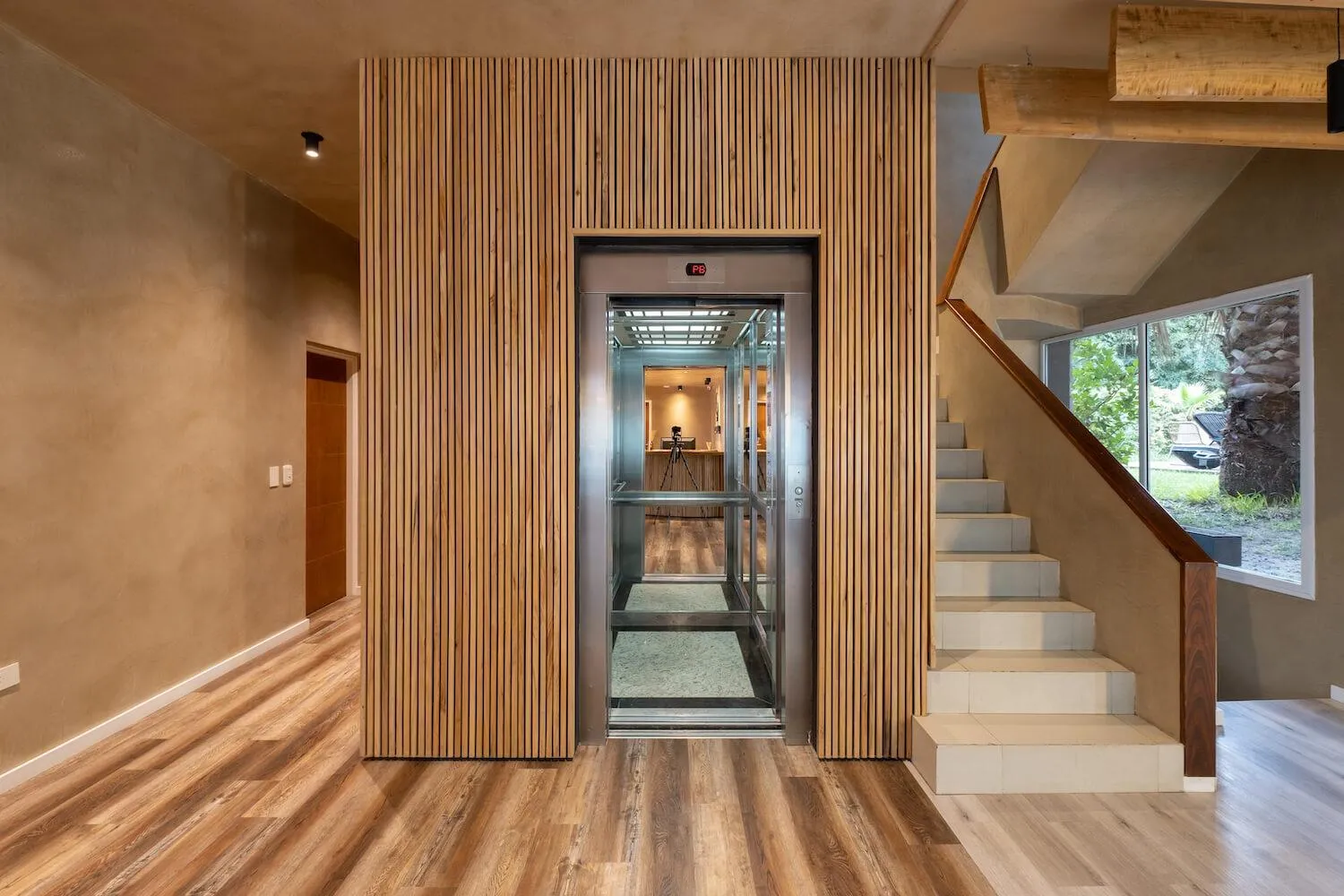 elevator in Suite House Carilo