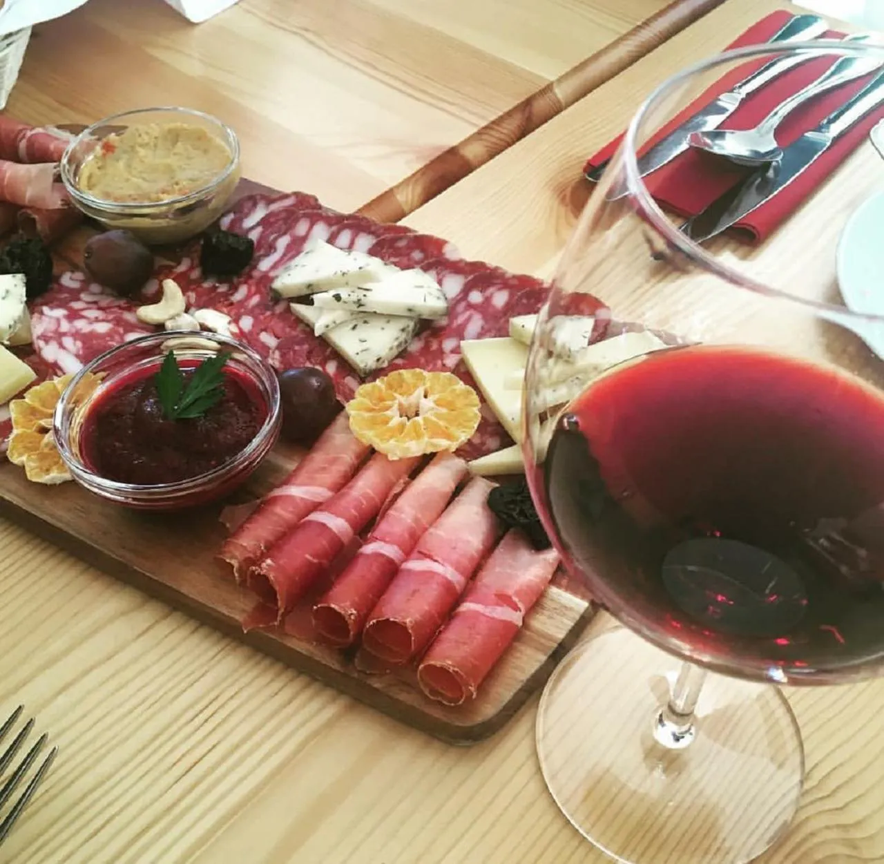 Food and drinks in Hotel Boka