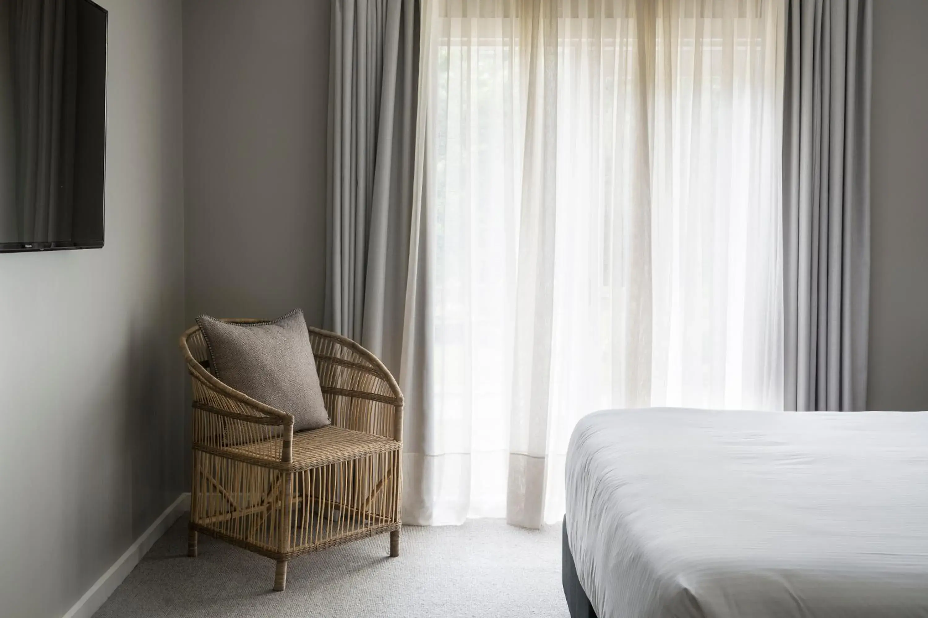 Seating area, Bed in Lancemore Lindenderry Red Hill Seating area, Bed in Lancemore Lindenderry Red Hill