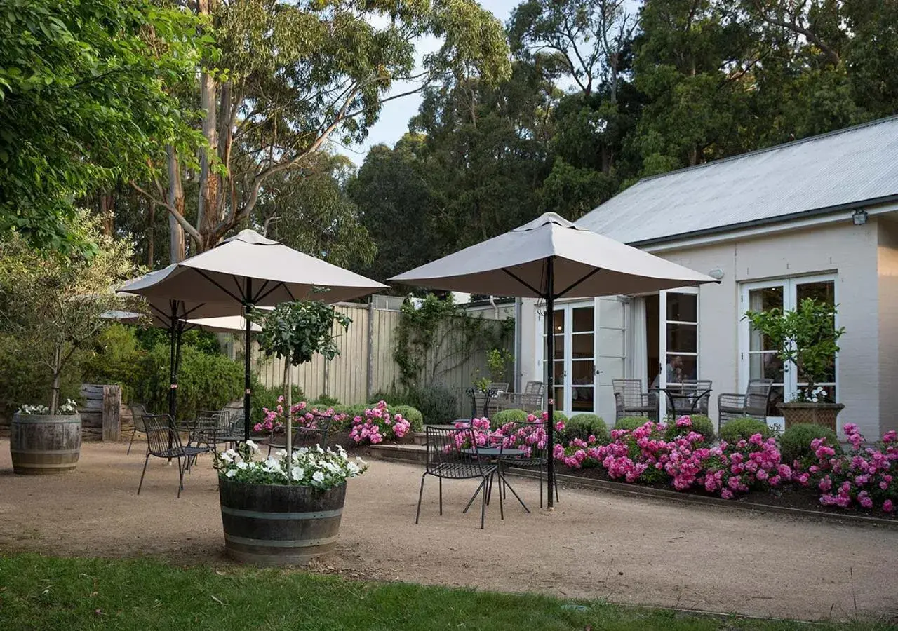 Property building in Lancemore Lindenderry Red Hill Property building in Lancemore Lindenderry Red Hill