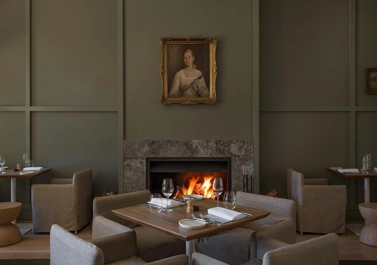 Restaurant/places to eat in Lancemore Lindenderry Red Hill