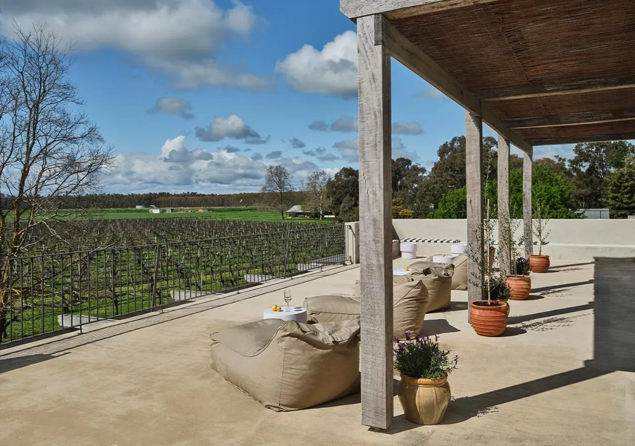 Balcony/Terrace in Lancemore Milawa