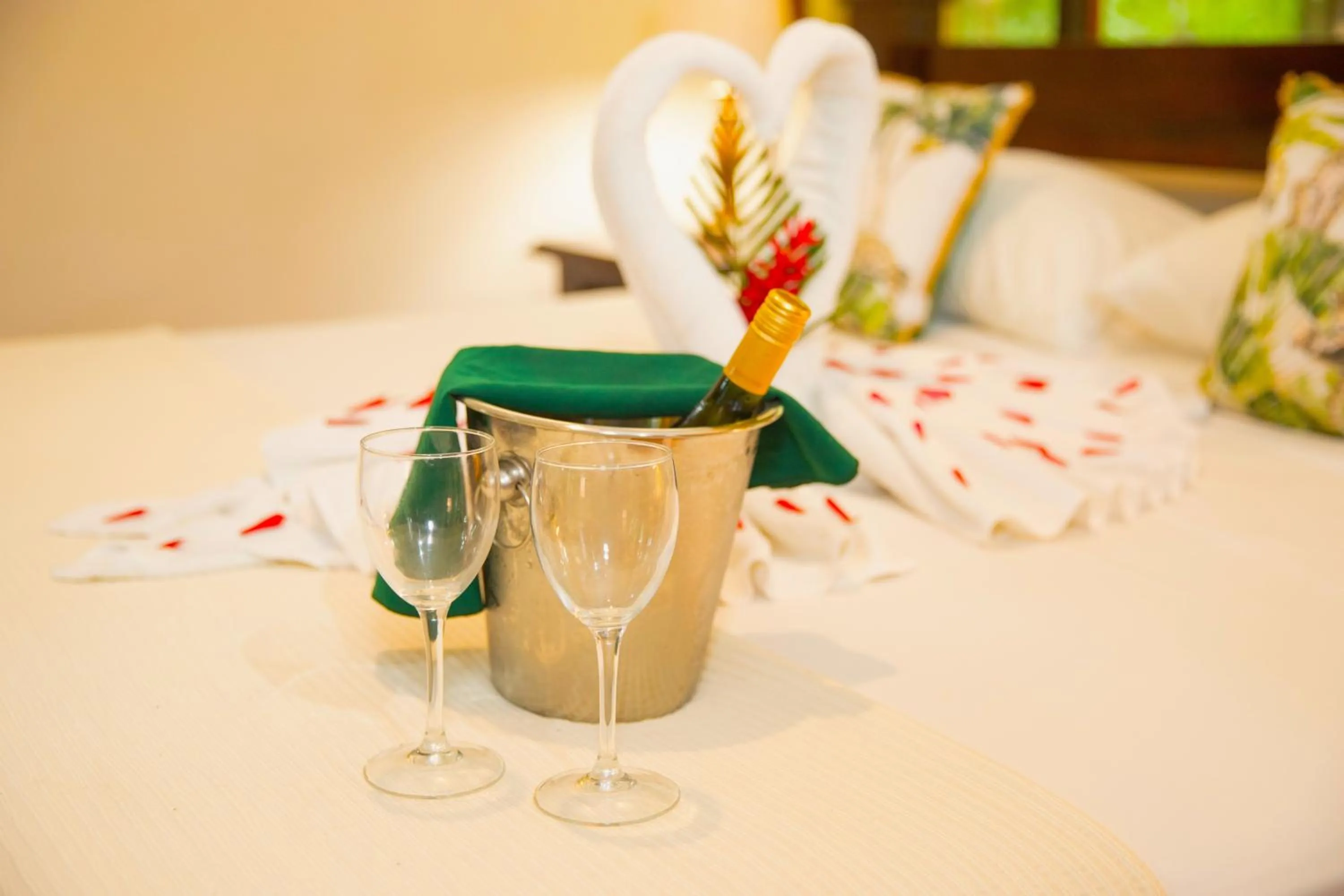 Drinks in Aninga Lodge