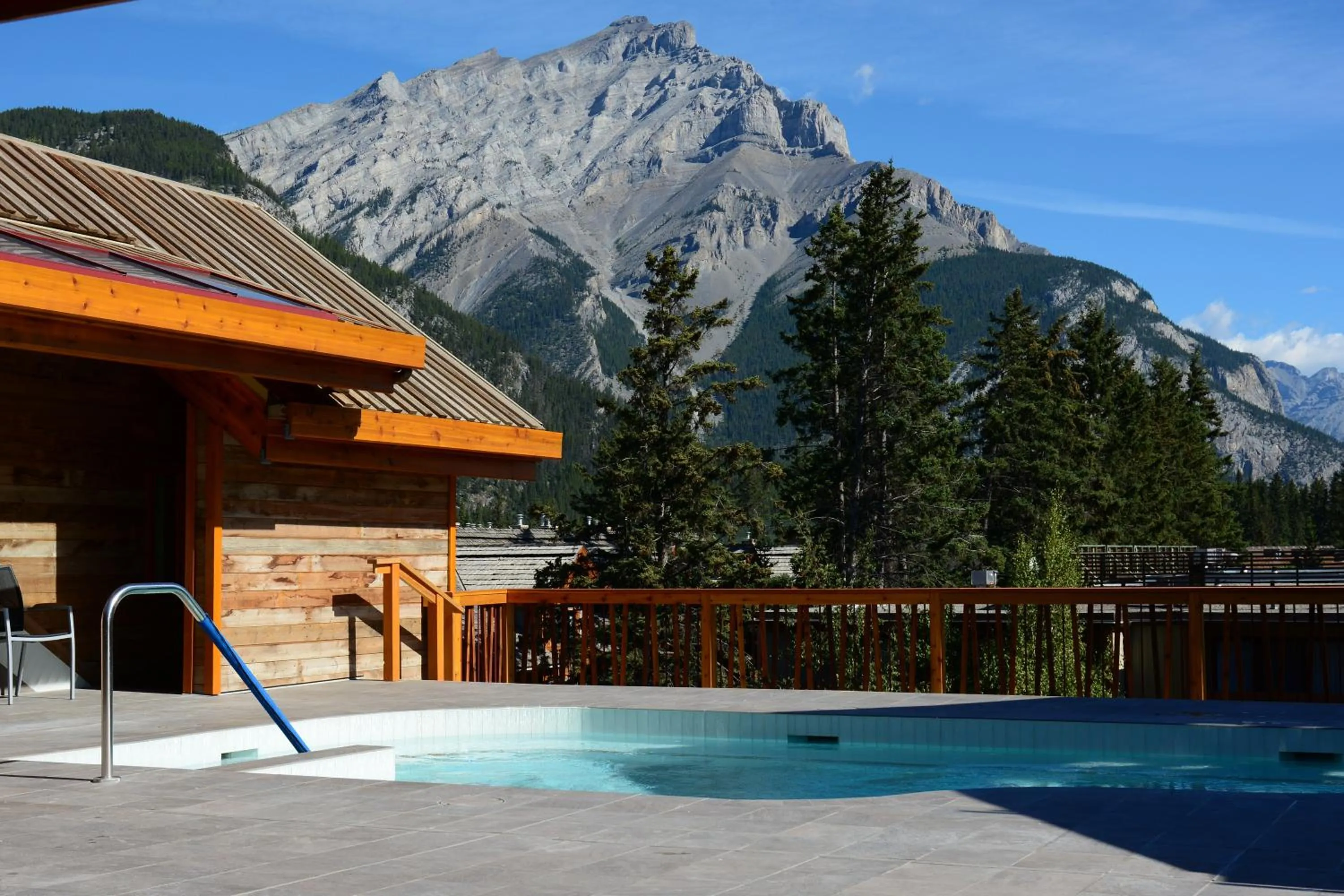 Hot Tub in Moose Hotel and Suites
