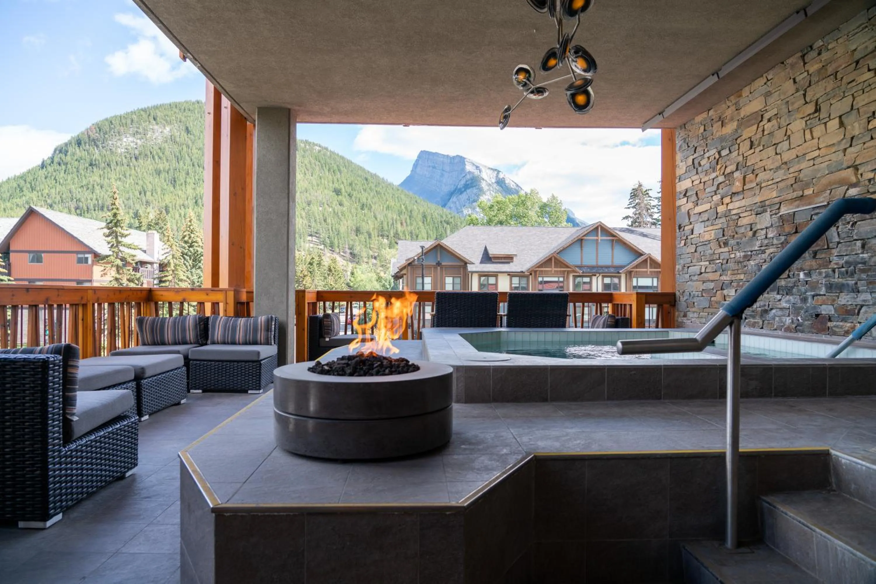 Spa and wellness centre/facilities in Moose Hotel and Suites