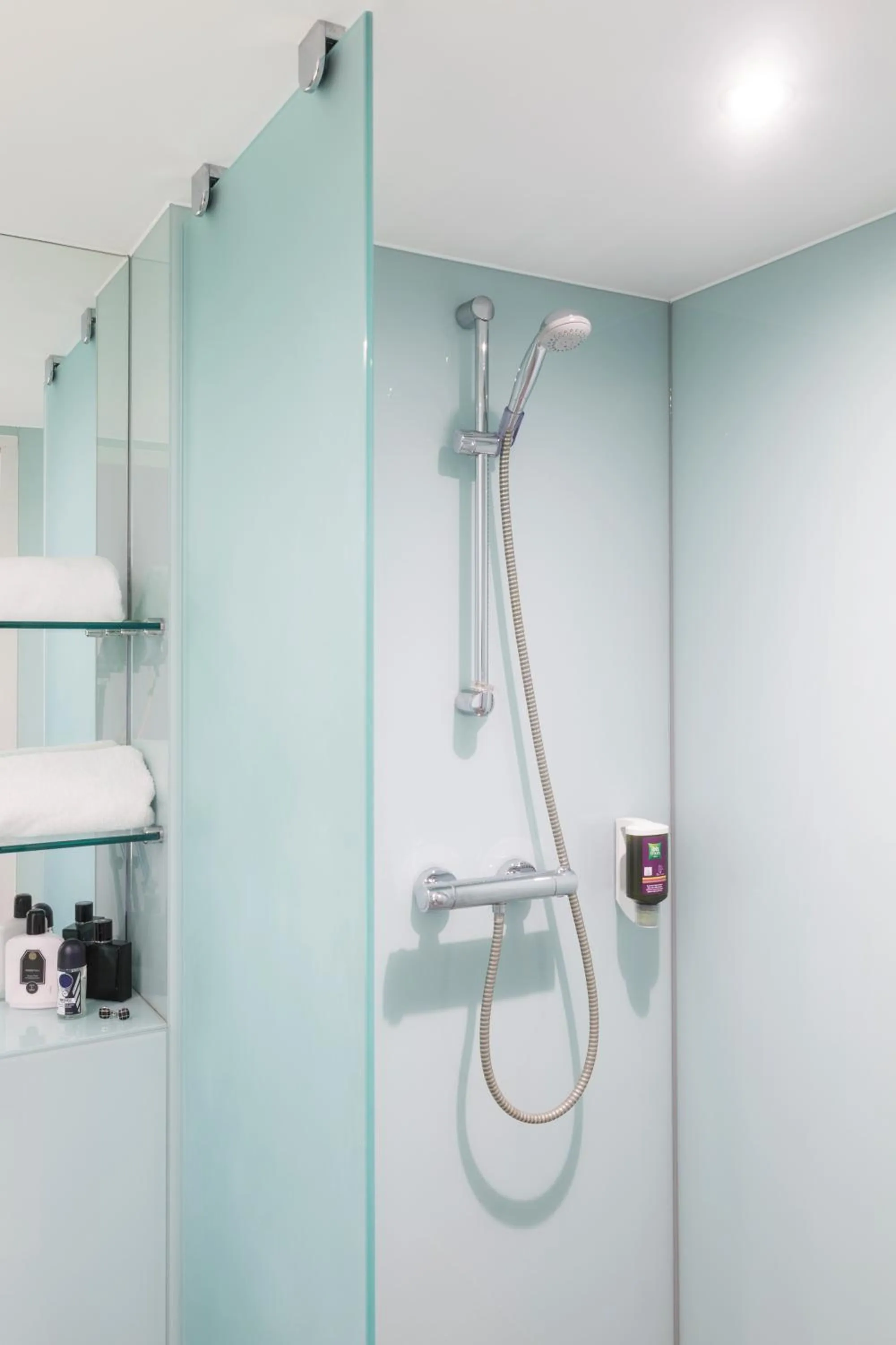 Shower in ibis Styles Birmingham NEC & Airport