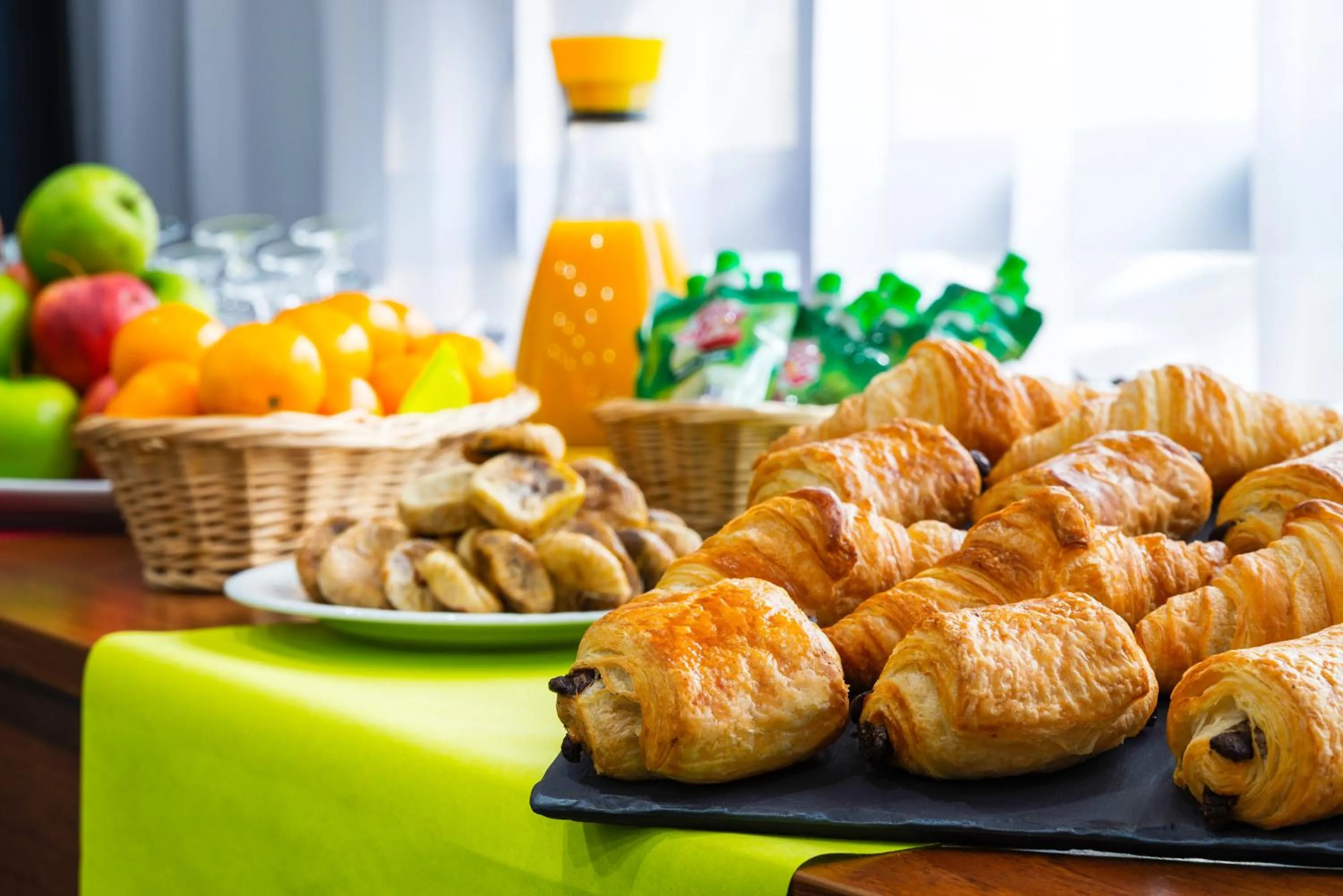 Buffet breakfast in ibis Styles Birmingham NEC & Airport