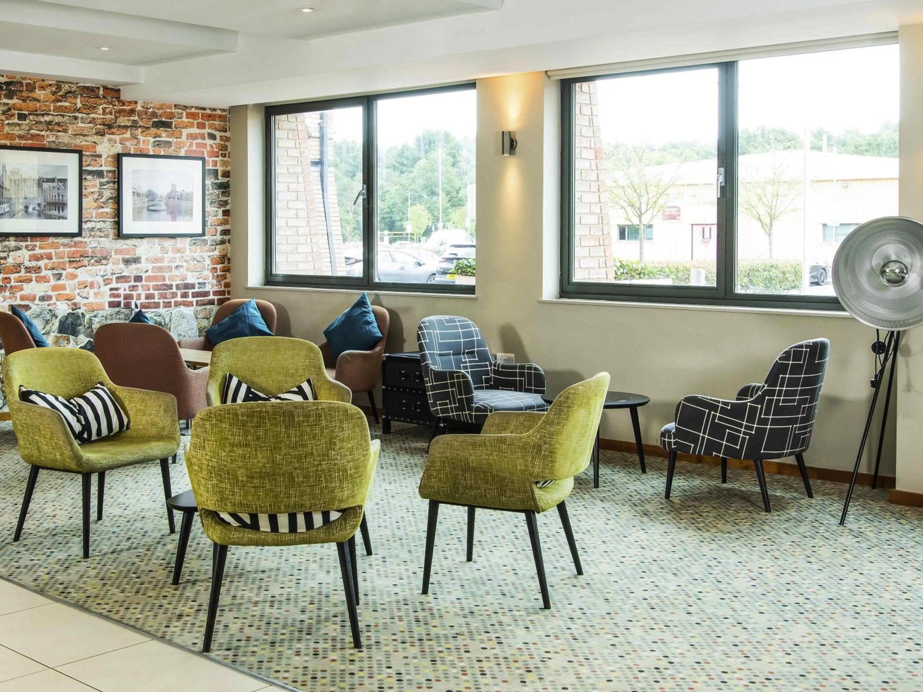 Restaurant/places to eat in ibis Styles Birmingham NEC & Airport