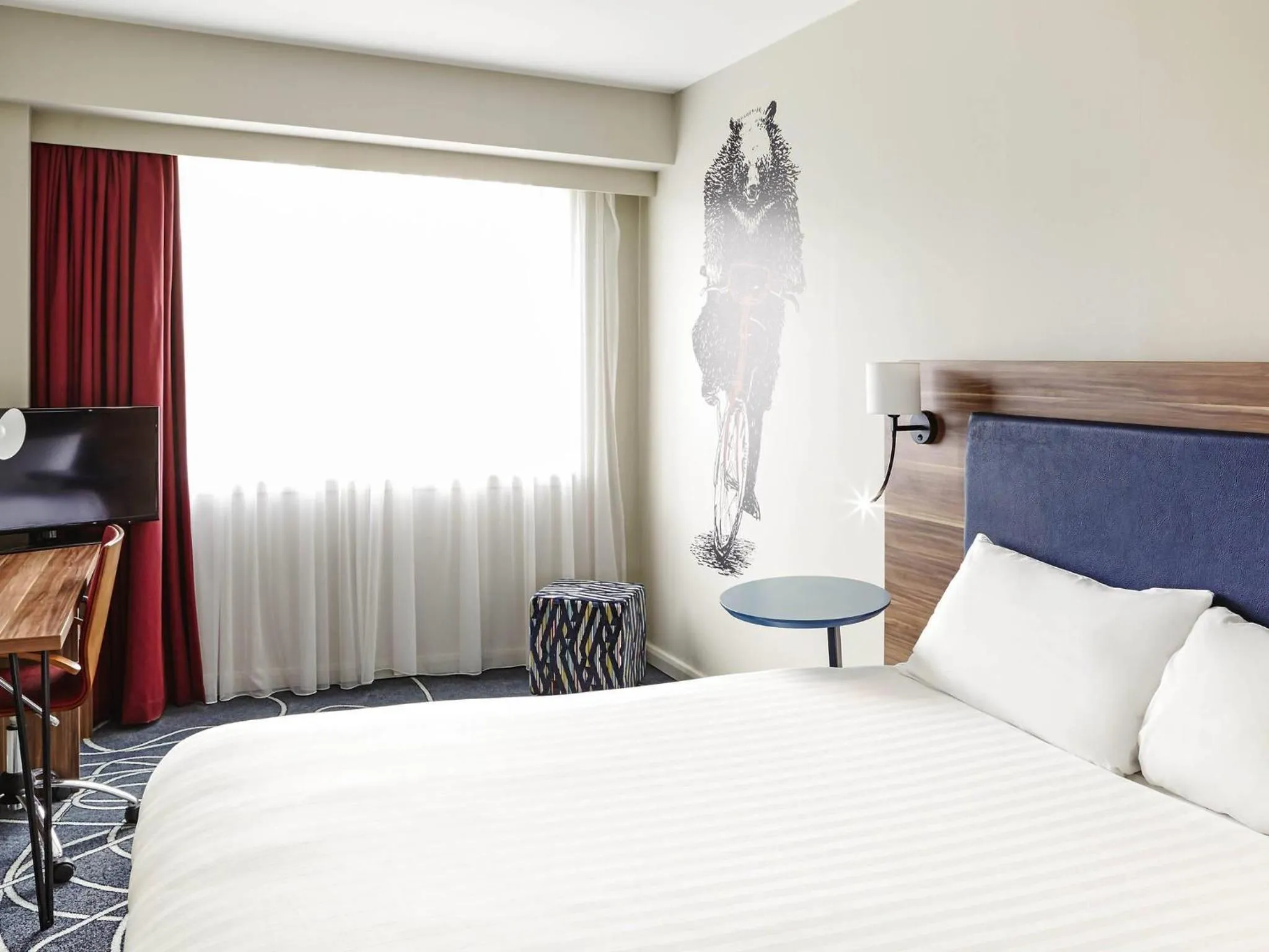 Bedroom, Bed in ibis Styles Birmingham NEC & Airport
