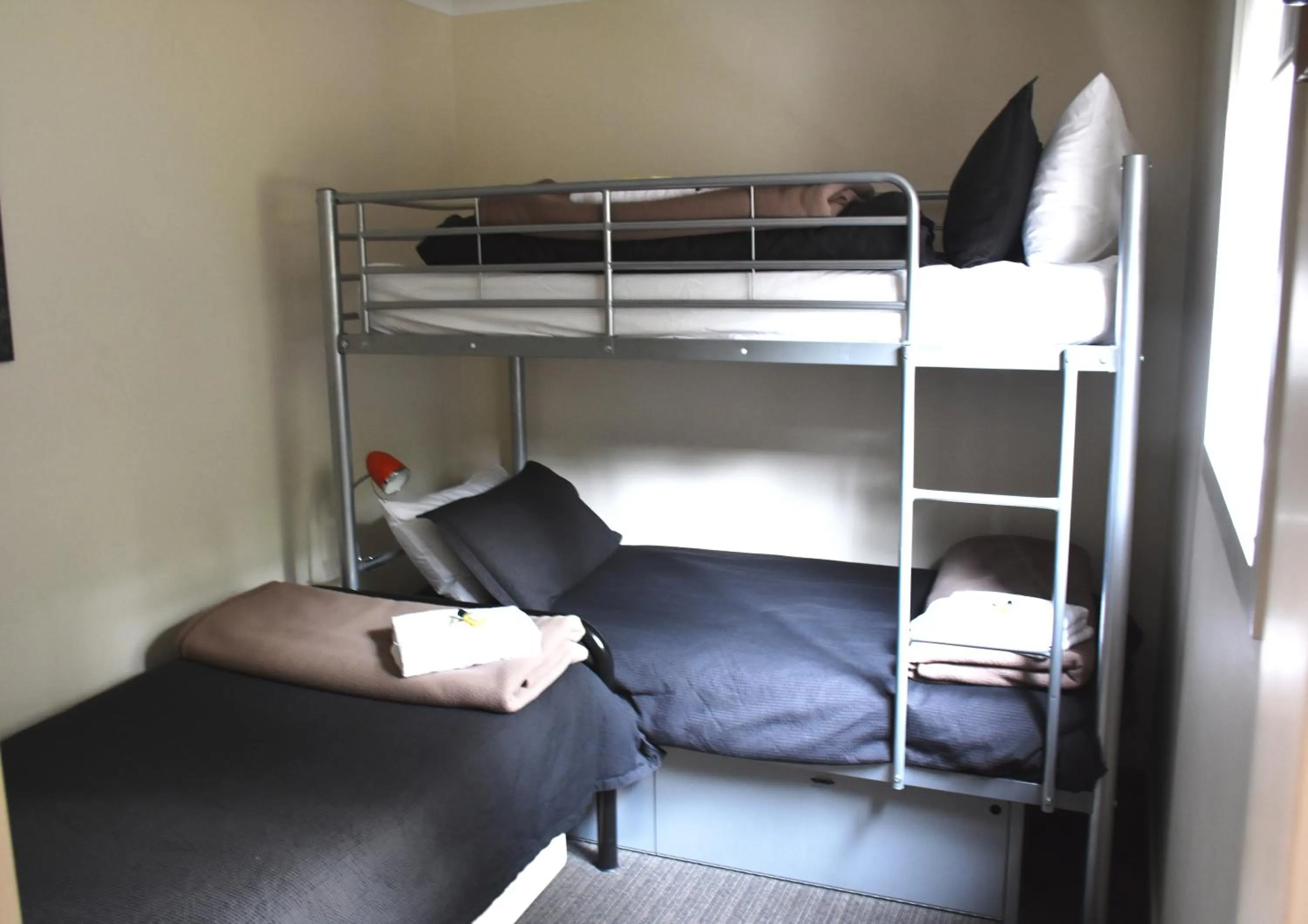 Bed in Tahune AirWalk Cabin and Lodge