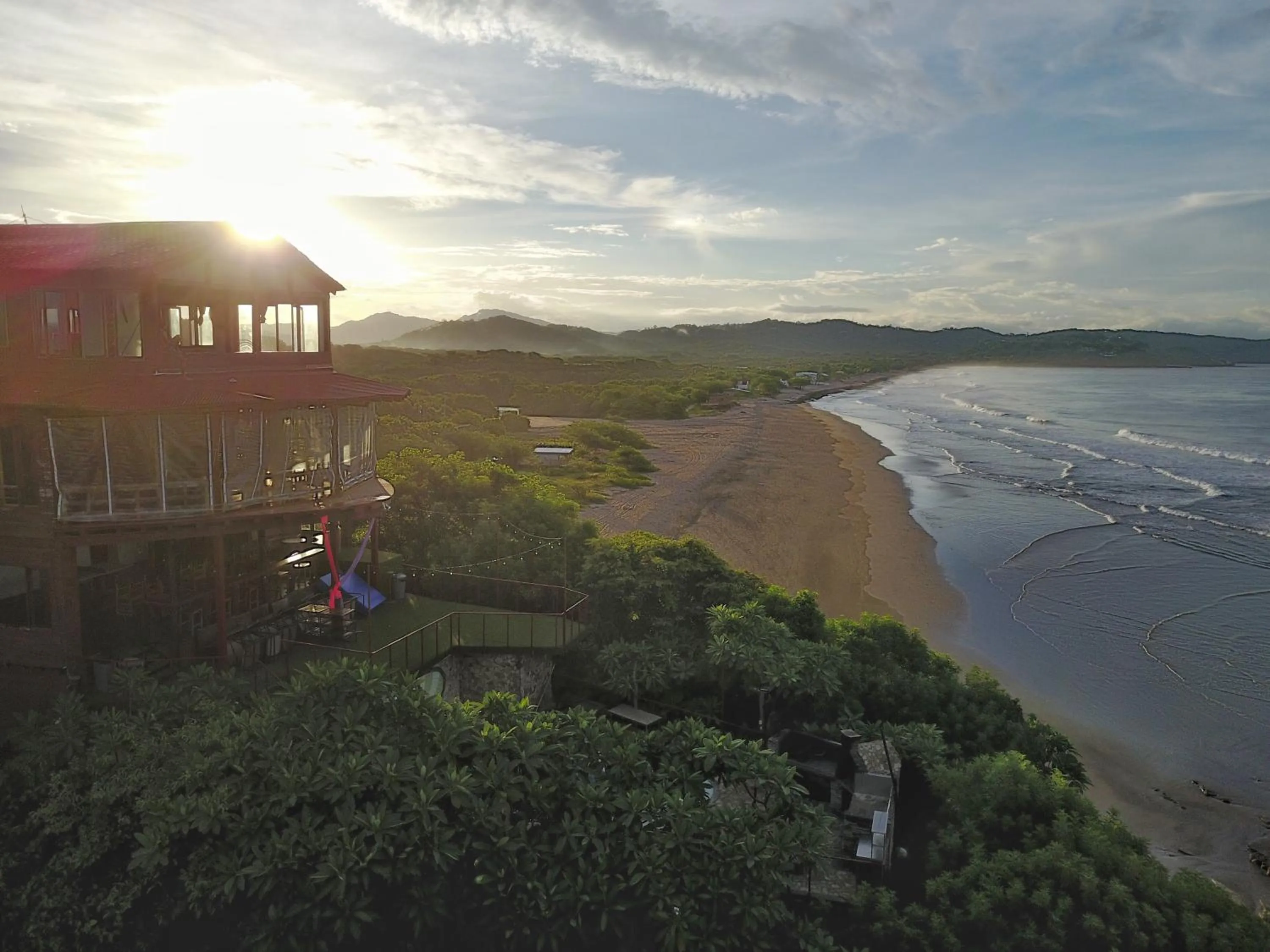 Restaurant/places to eat in Magnific Rock - Surf Resort & Yoga Retreat Nicaragua