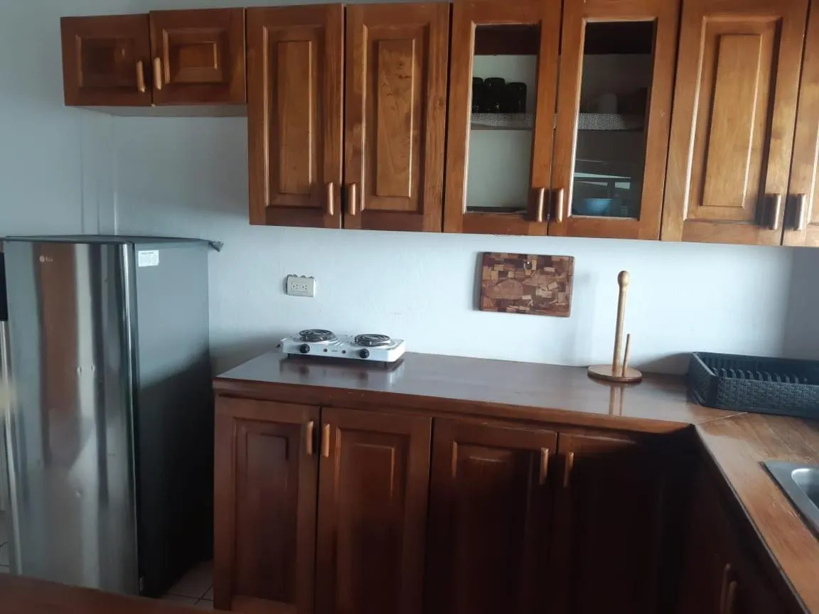 Magnific Rock - Surf Resort & Yoga Retreat Nicaragua