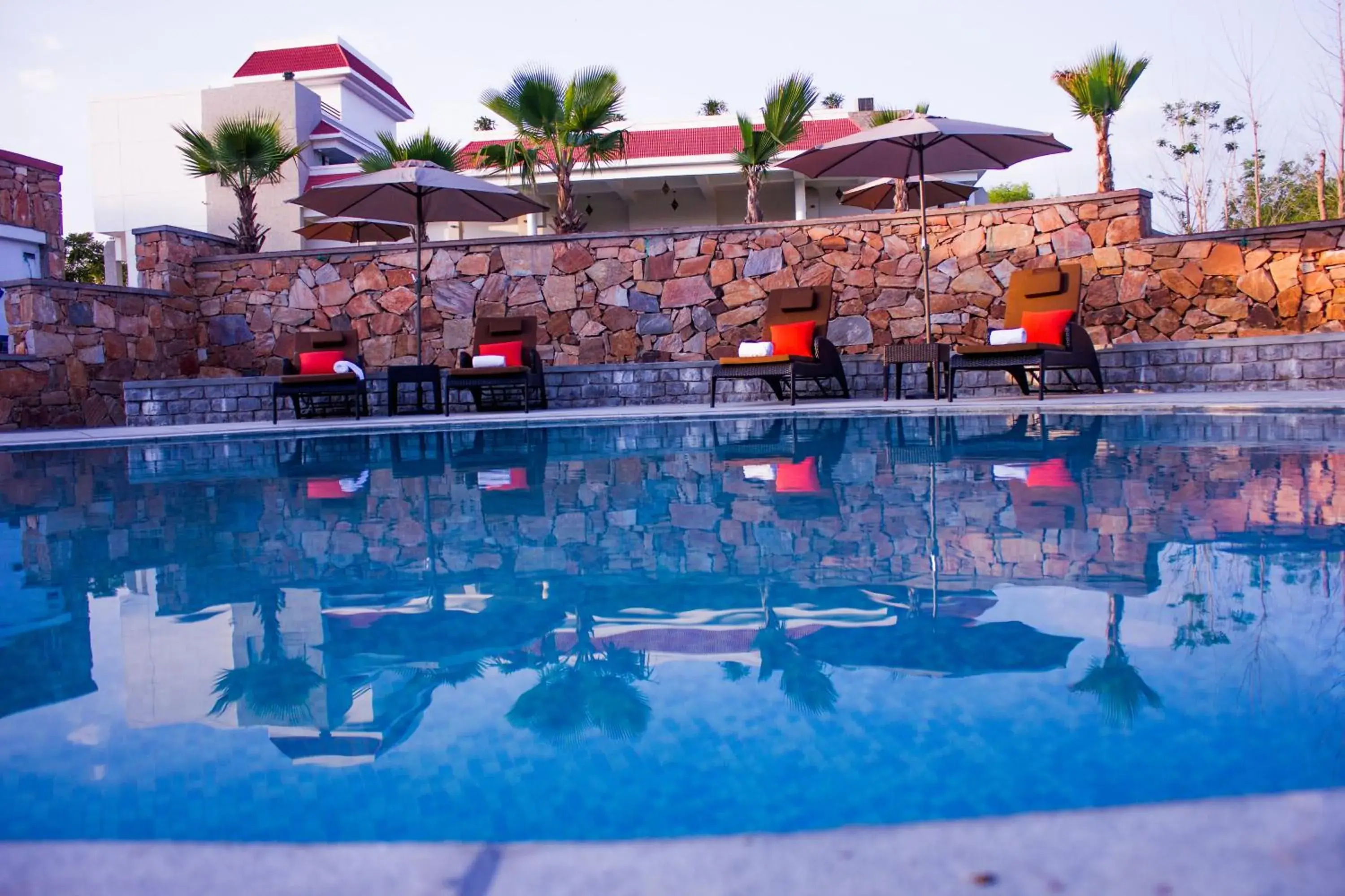 Pool view in Riverarch Greenfields Resort Pool view in Riverarch Greenfields Resort