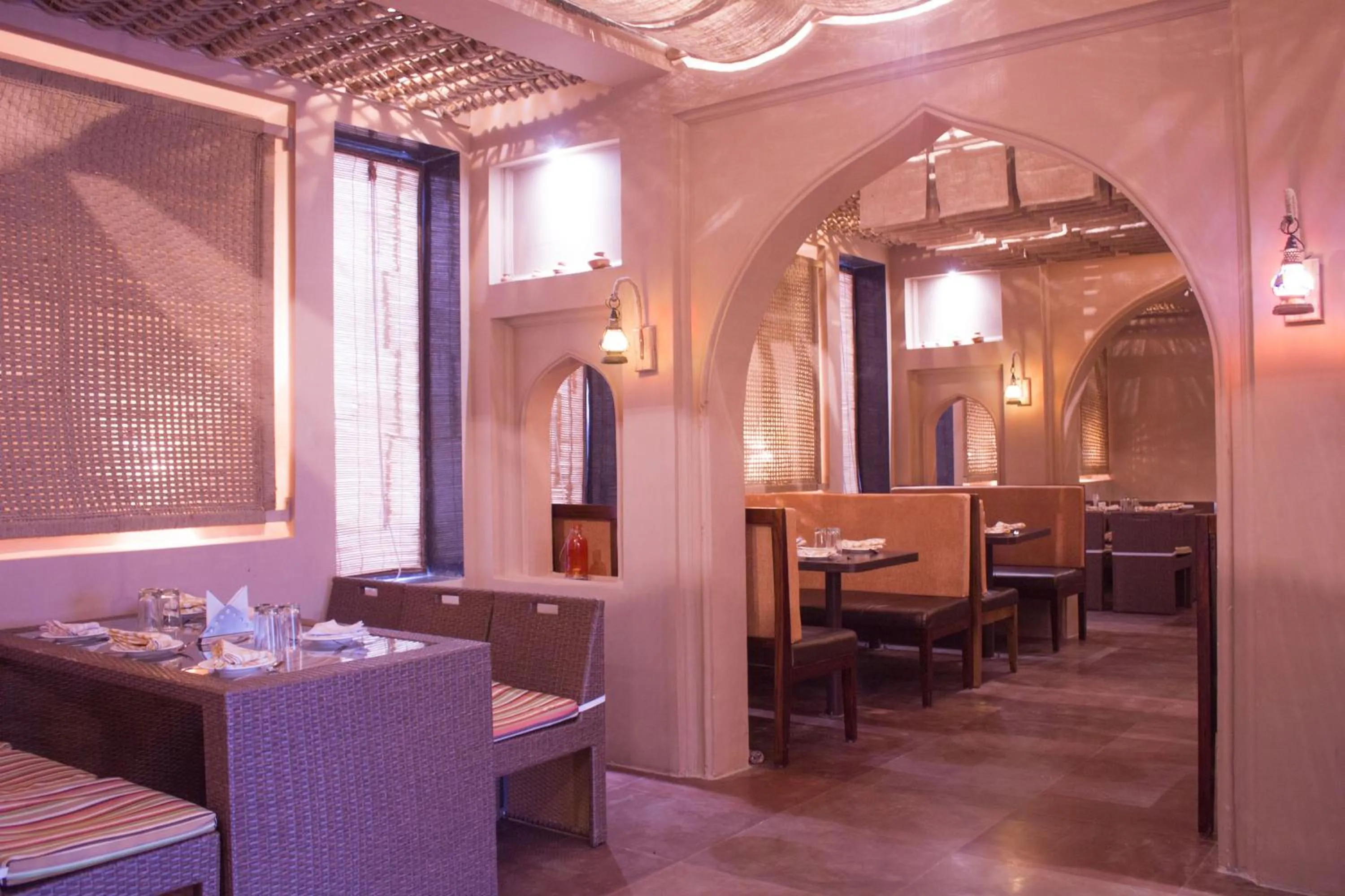 Restaurant/places to eat in Riverarch Greenfields Resort