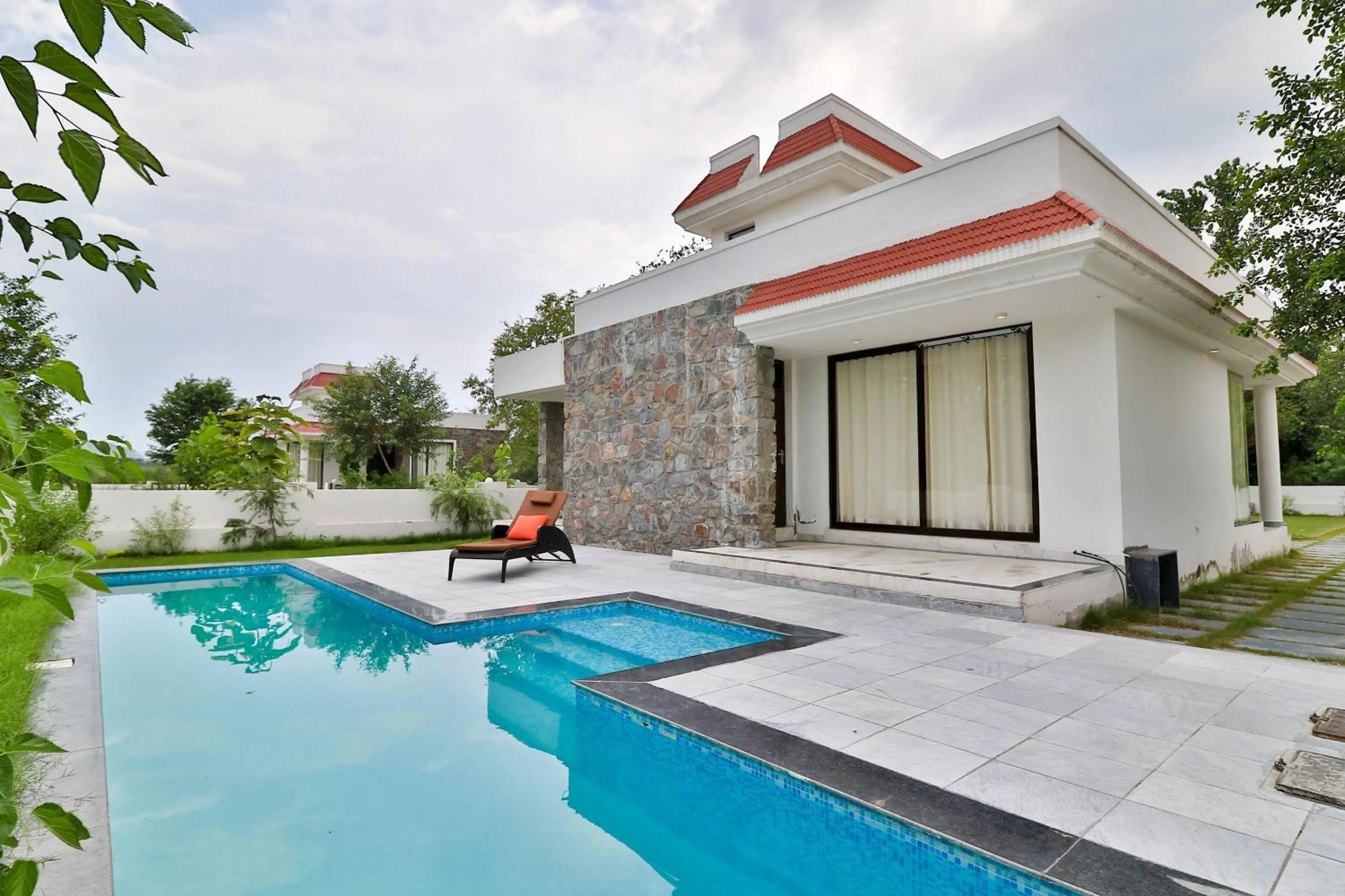 Garden in Riverarch Greenfields Resort