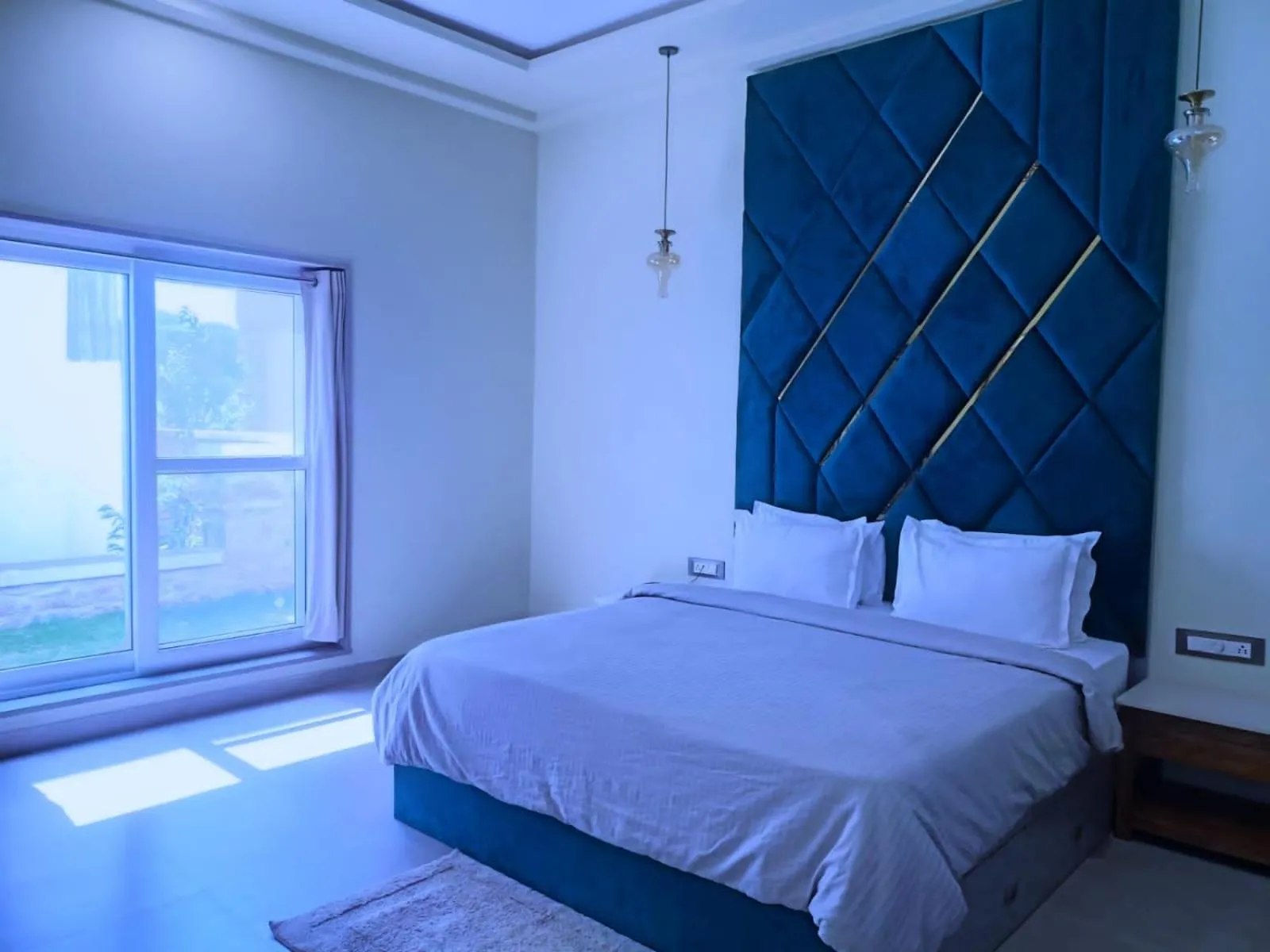 Bed in Riverarch Greenfields Resort