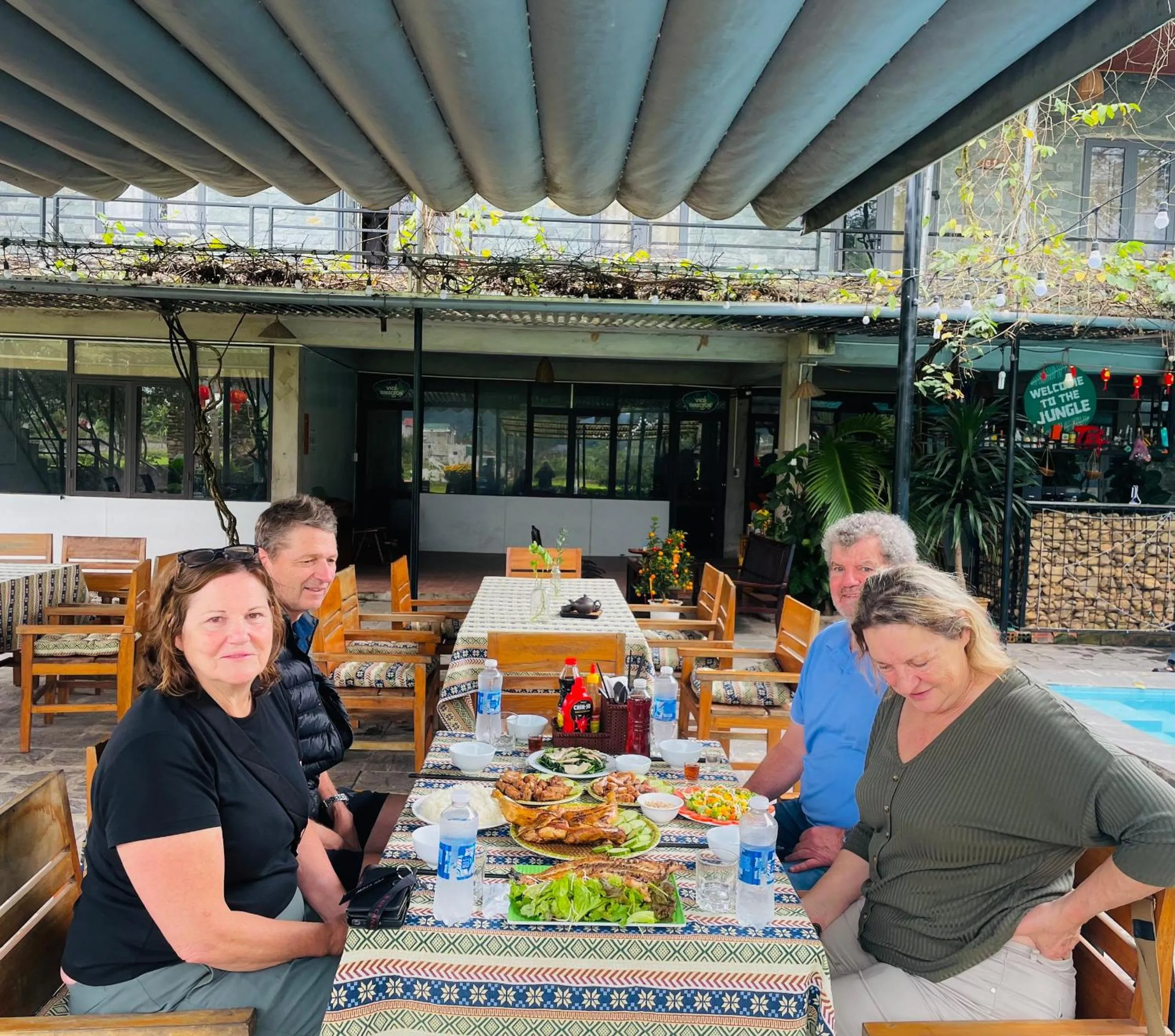 Jungle Boss Travel Lodge