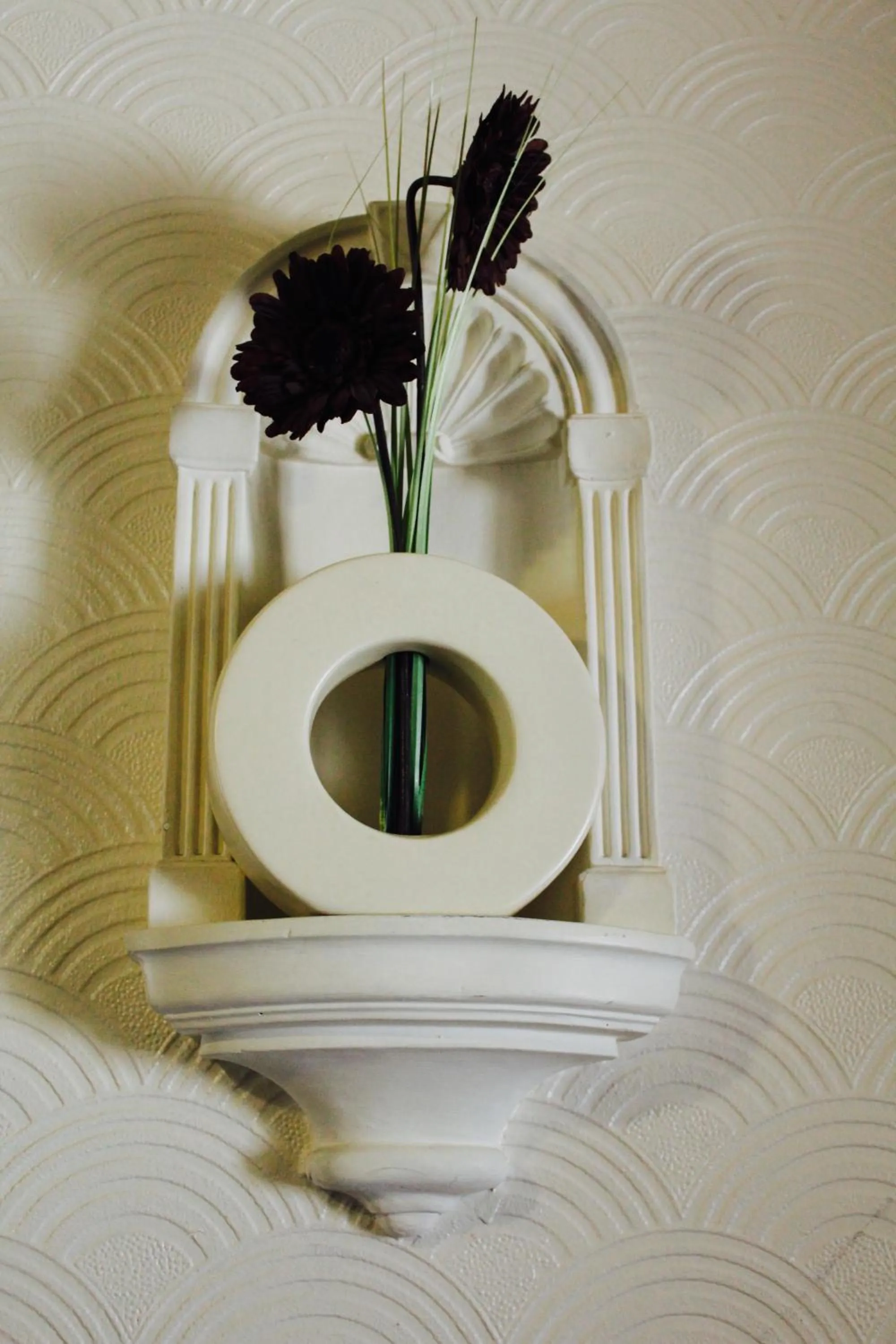 Decorative detail in Charde Guest House