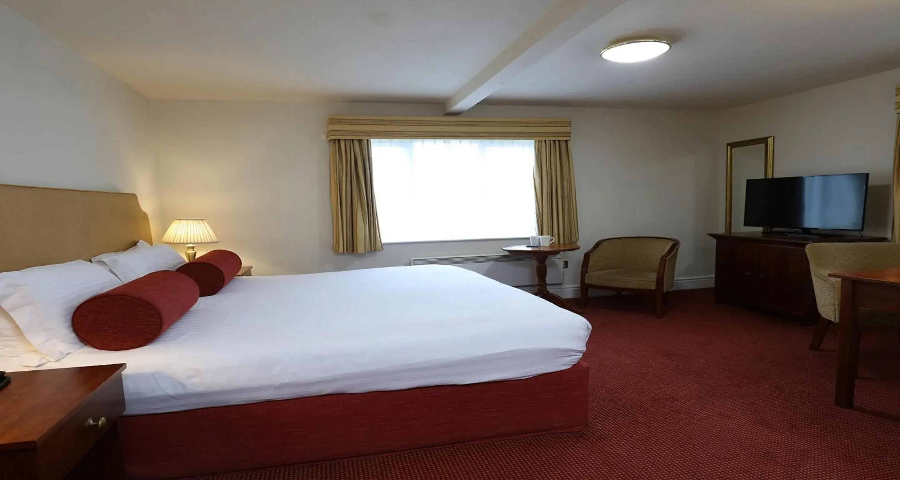 Photo of the whole room, Bed in Windmill Village Hotel, Golf Club & Spa, BW Signature Collection Photo of the whole room, Bed in Windmill Village Hotel, Golf Club & Spa, BW Signature Collection