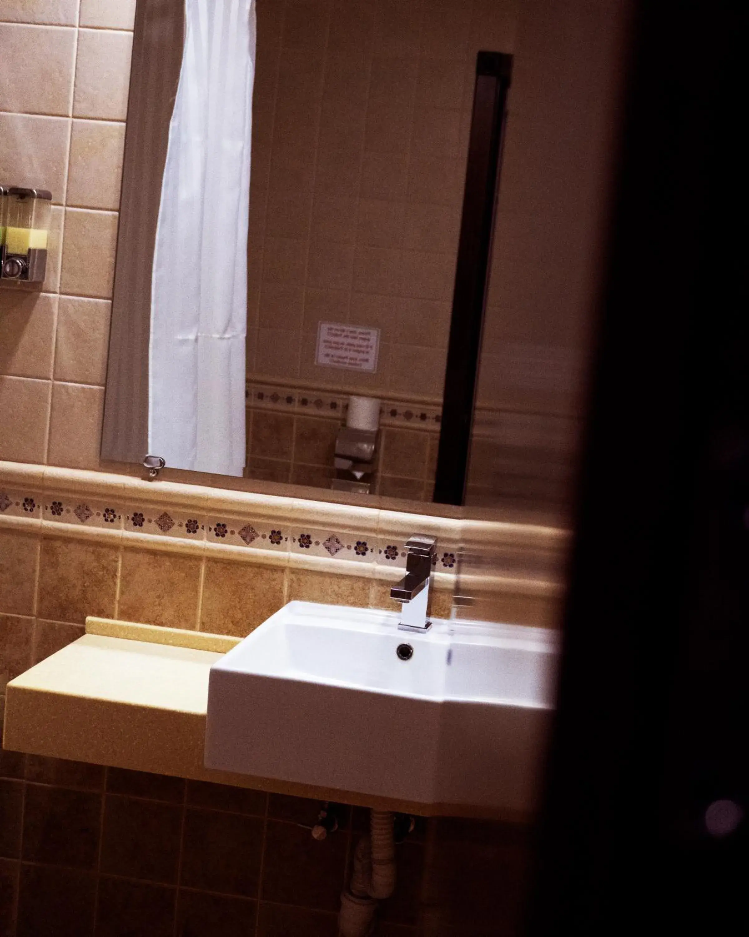 Bathroom in Omar Khayyam Hotel Bathroom in Omar Khayyam Hotel