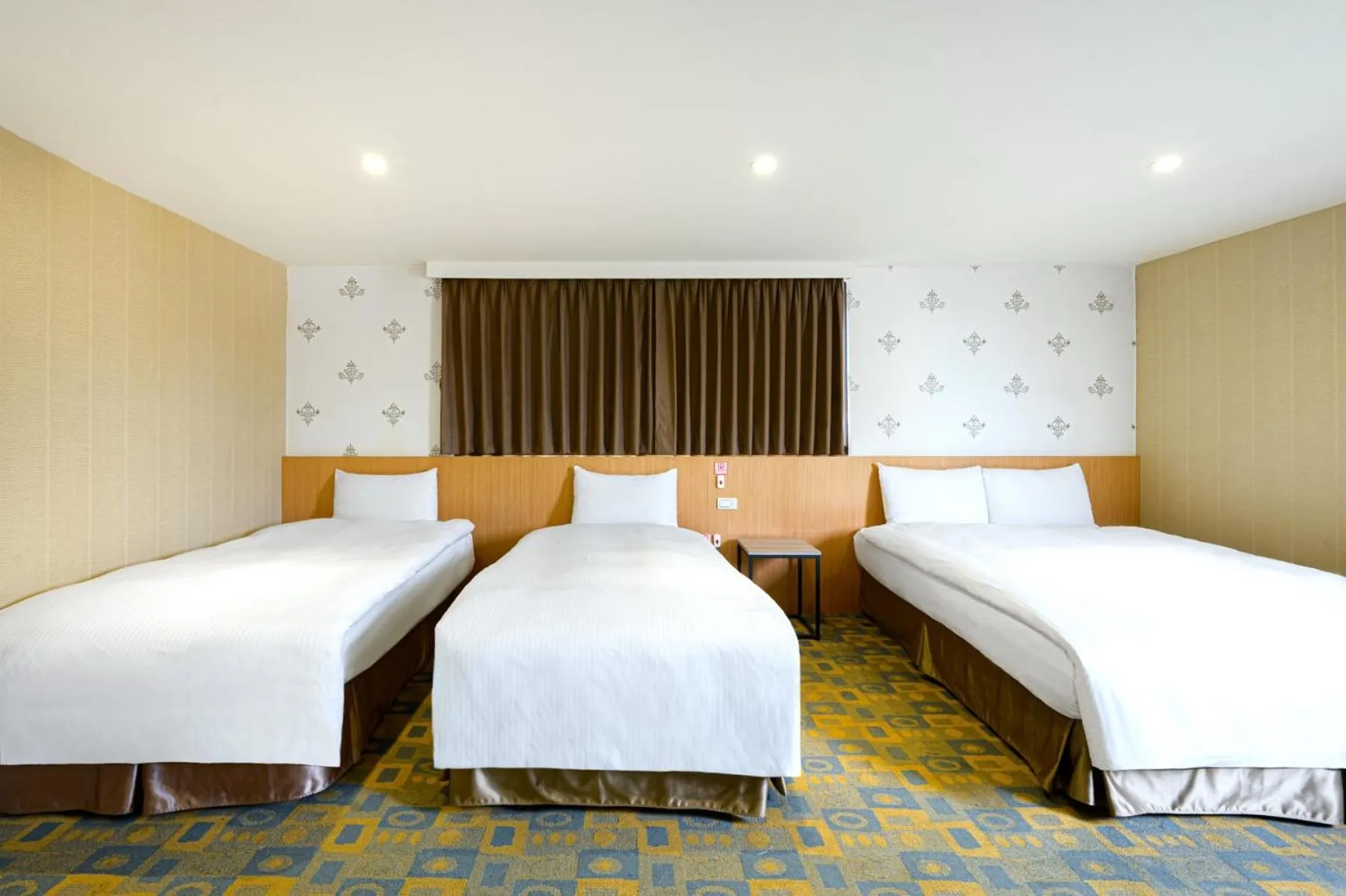 Photo of the whole room, Bed in Sunny Hotel