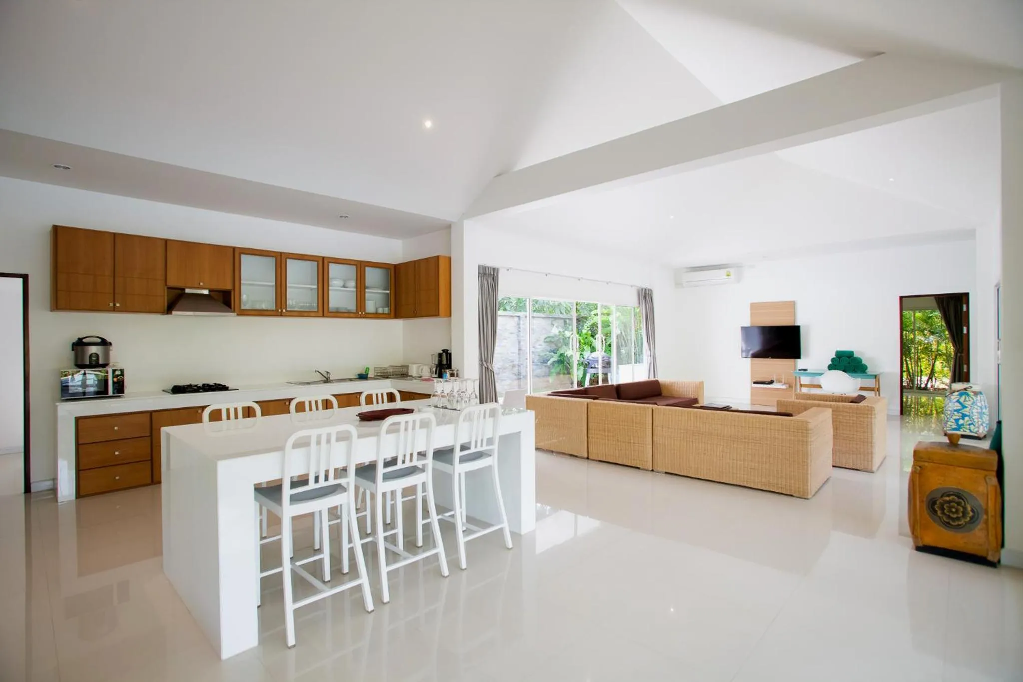 Dining area in Baan Anna