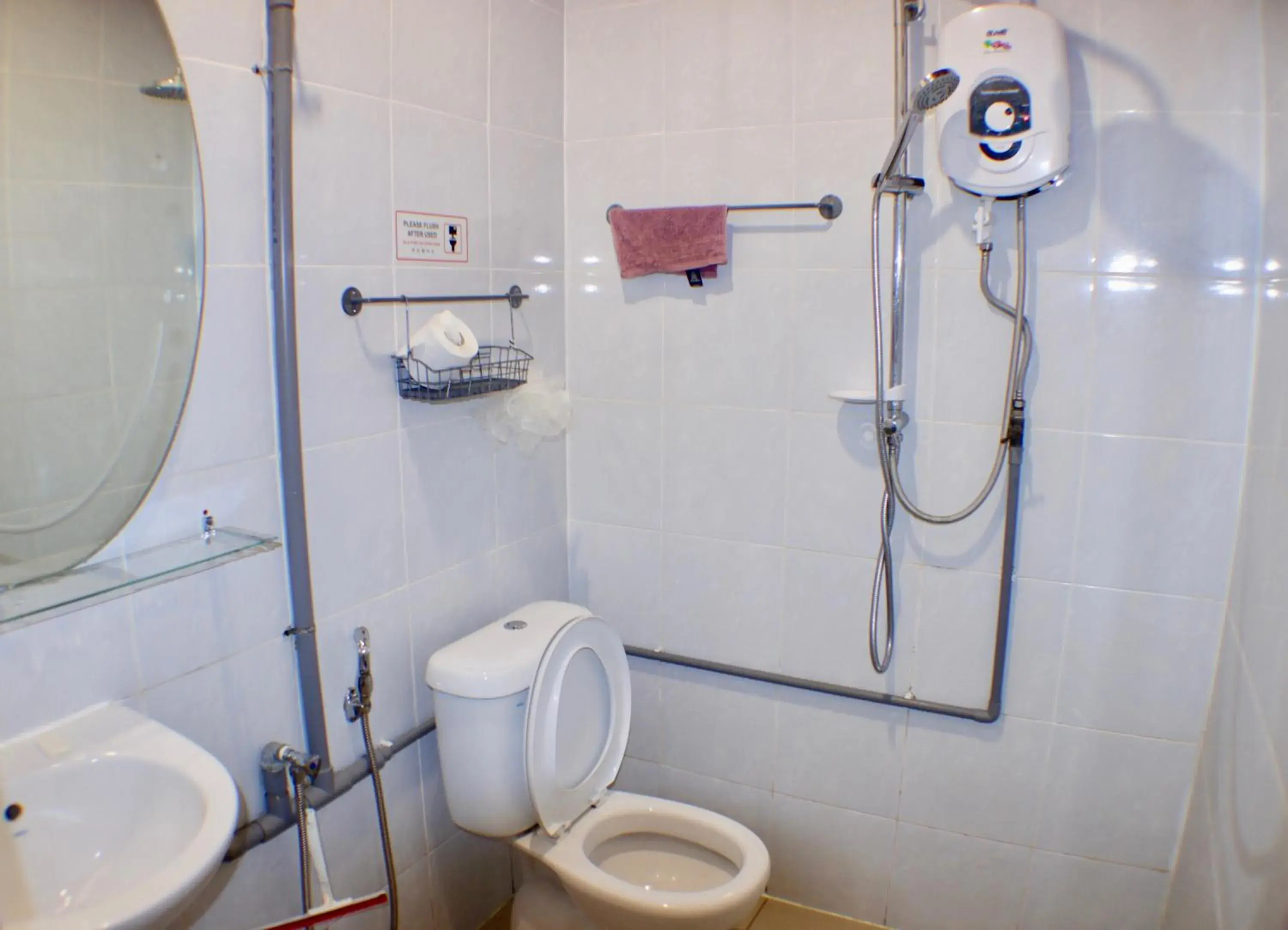 Birdnest Guesthouse, Gaia Rooftop Cafe Birdnest Guesthouse, Gaia Rooftop Cafe