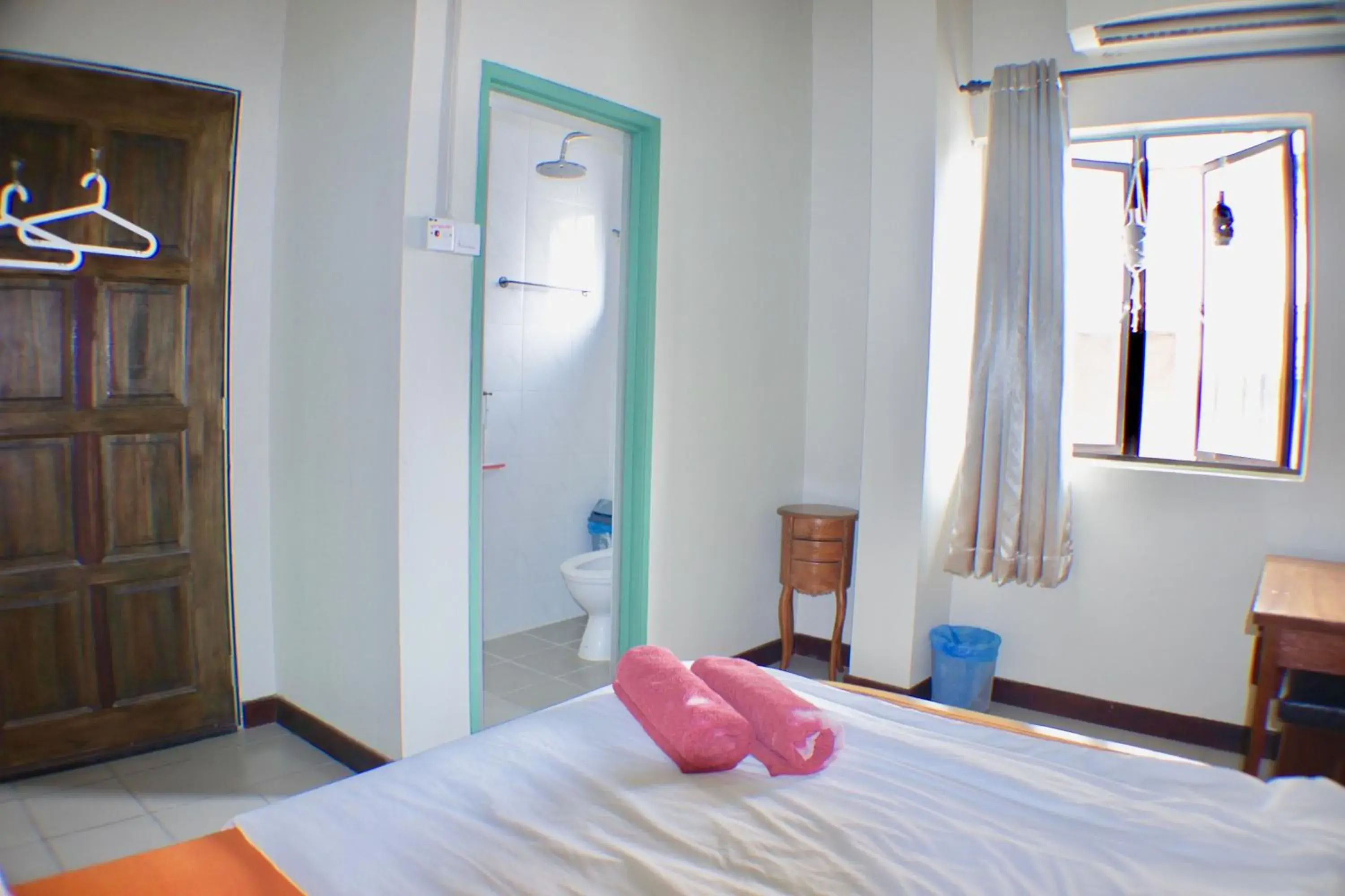 Bed in Birdnest Guesthouse, Gaia Rooftop Cafe Bed in Birdnest Guesthouse, Gaia Rooftop Cafe