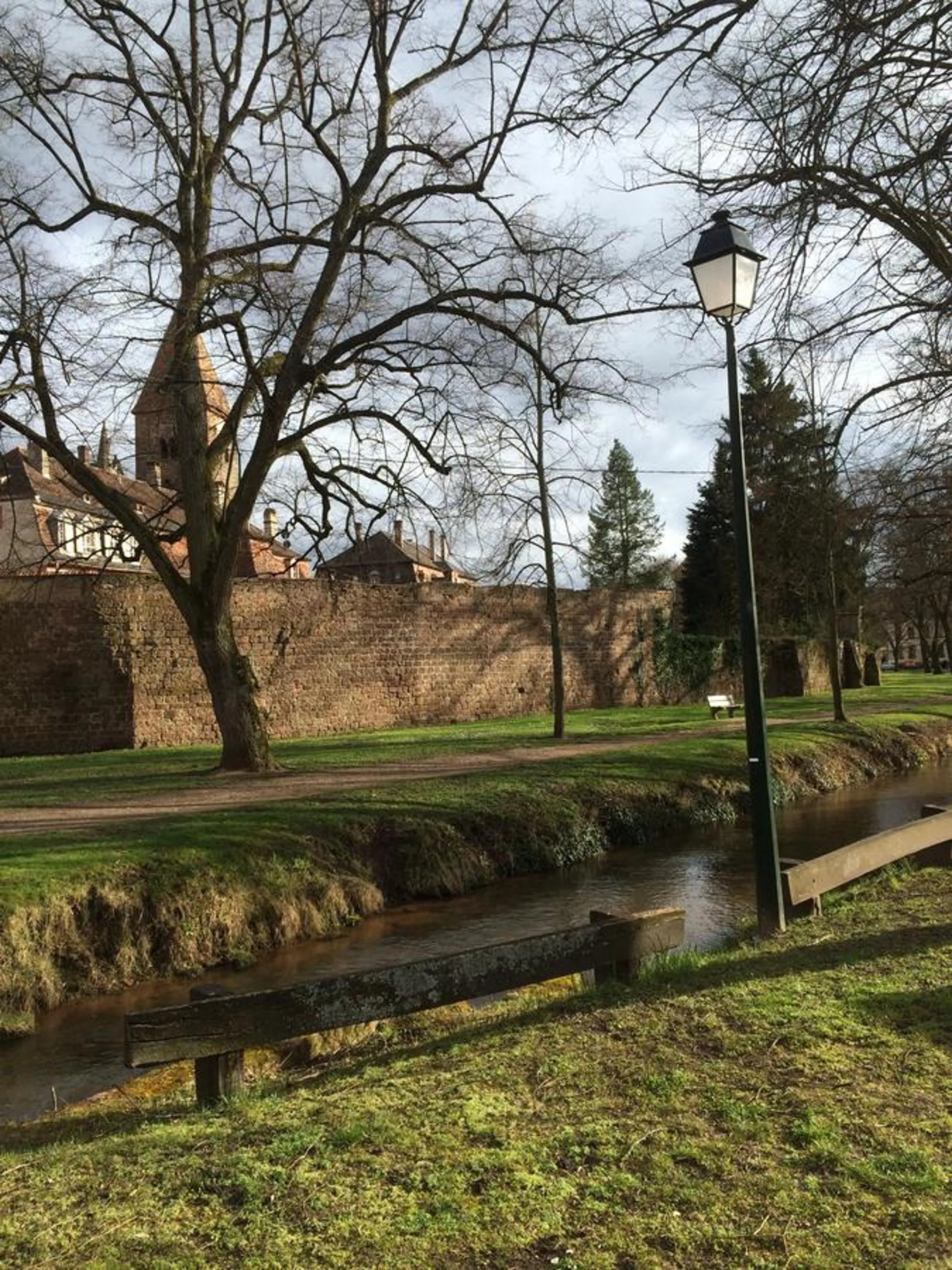 River view in Chambre d'hôtes Du côté des remparts