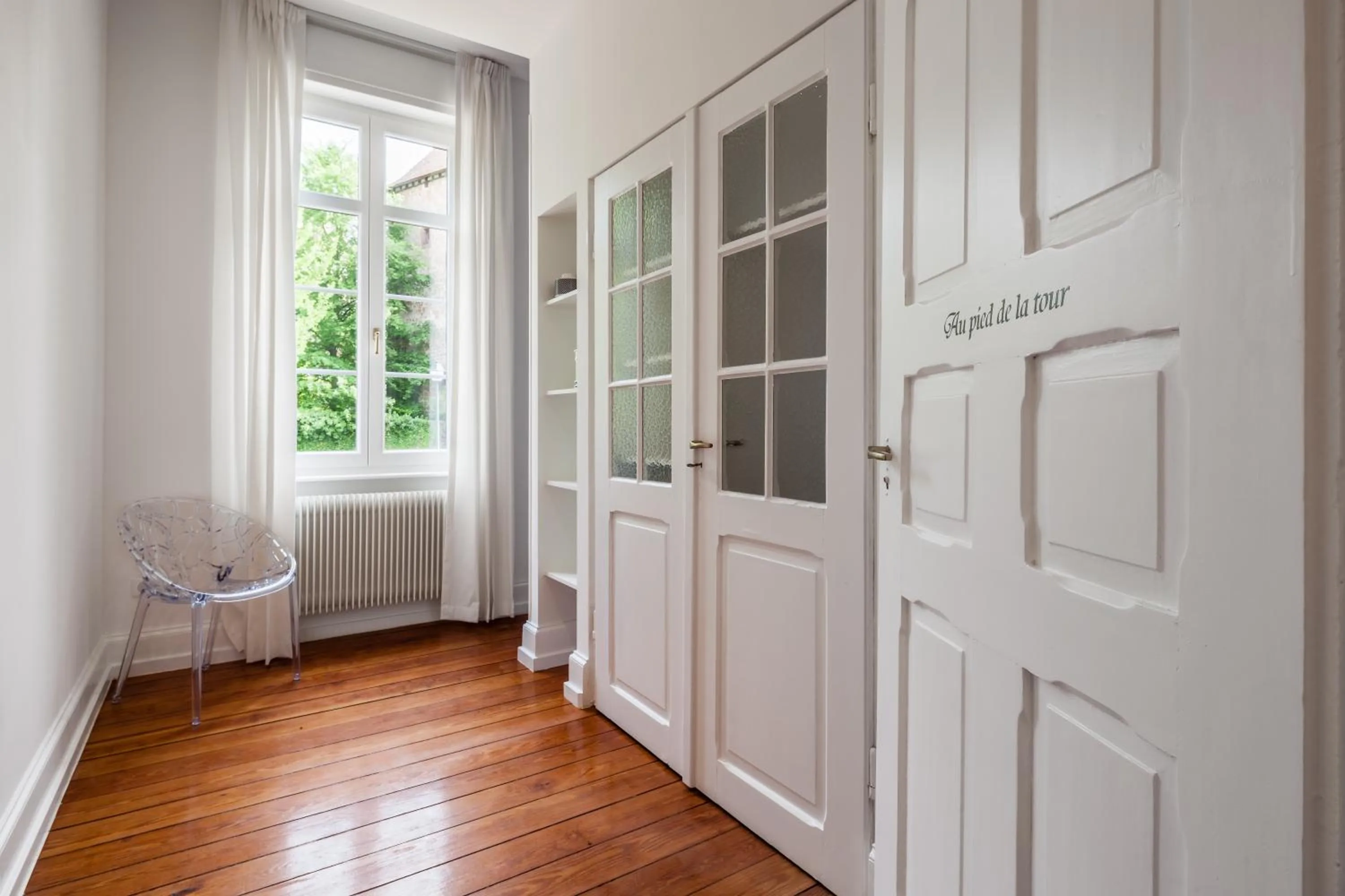 Photo of the whole room in Chambre d'hôtes Du côté des remparts