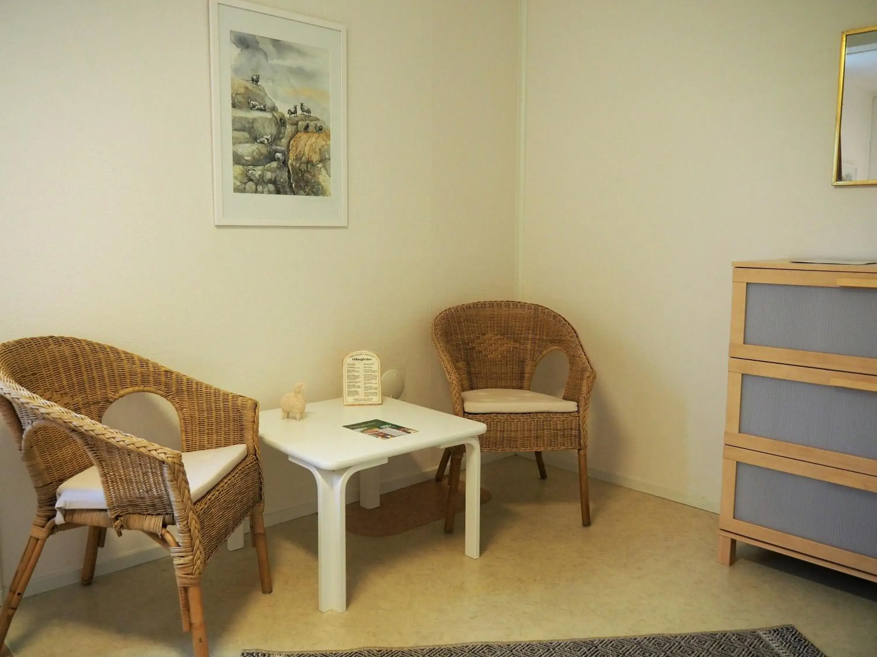 Double Room with Shared Bathroom - single occupancy in Hillesgården Double Room with Shared Bathroom - single occupancy in Hillesgården