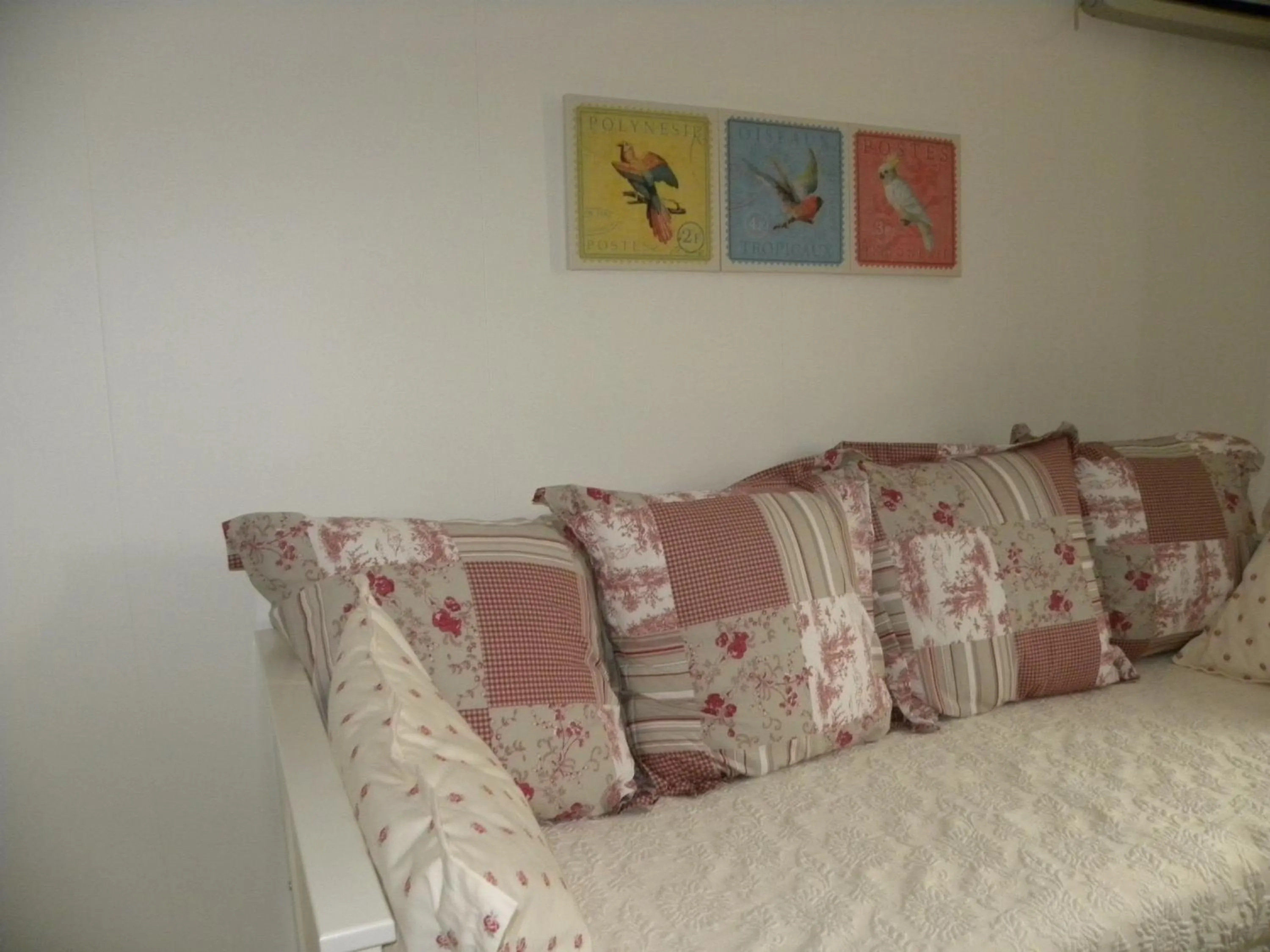 Photo of the whole room, Bed in Hillesgården