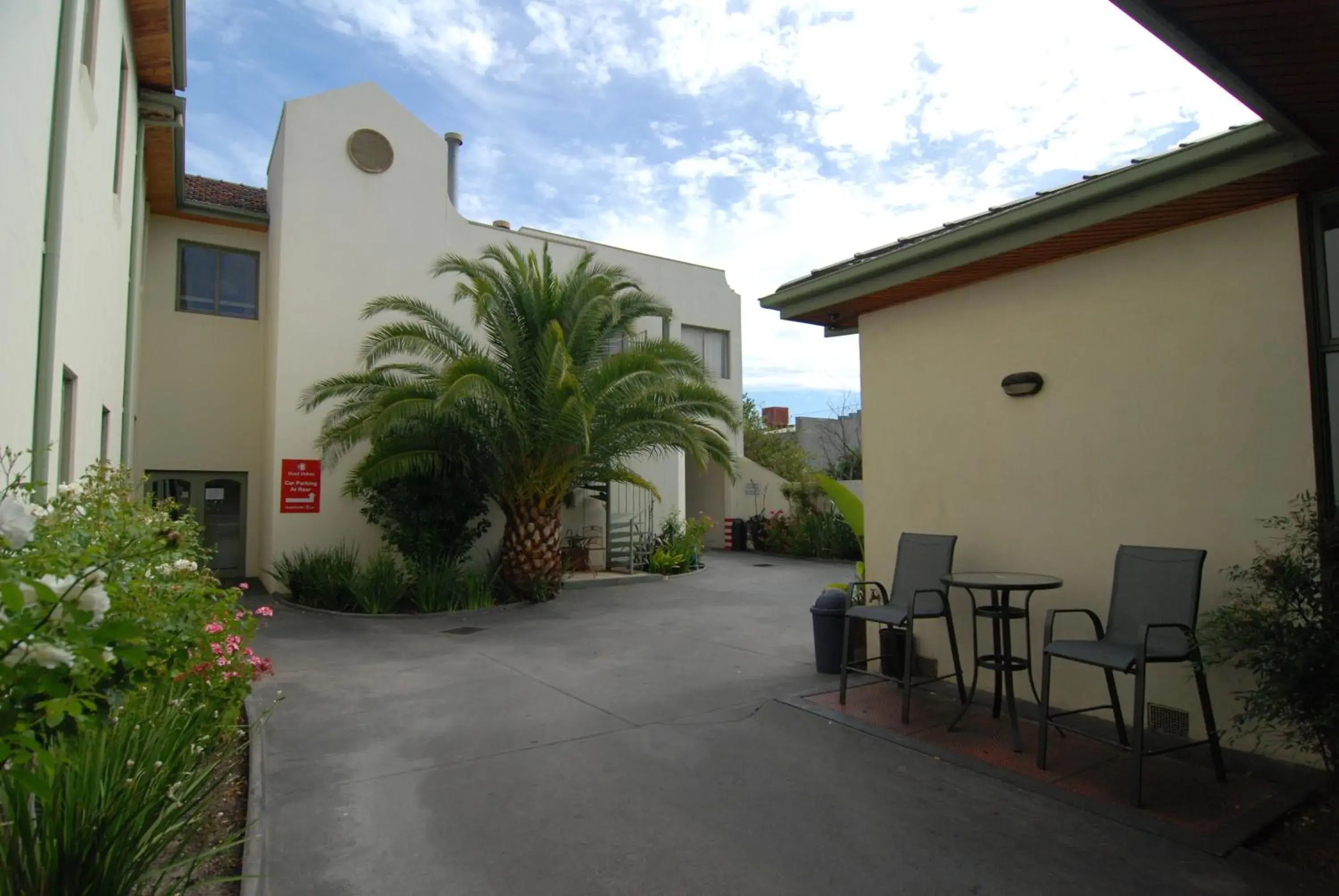 Facade/entrance in Brunswick Tower Hotel Facade/entrance in Brunswick Tower Hotel